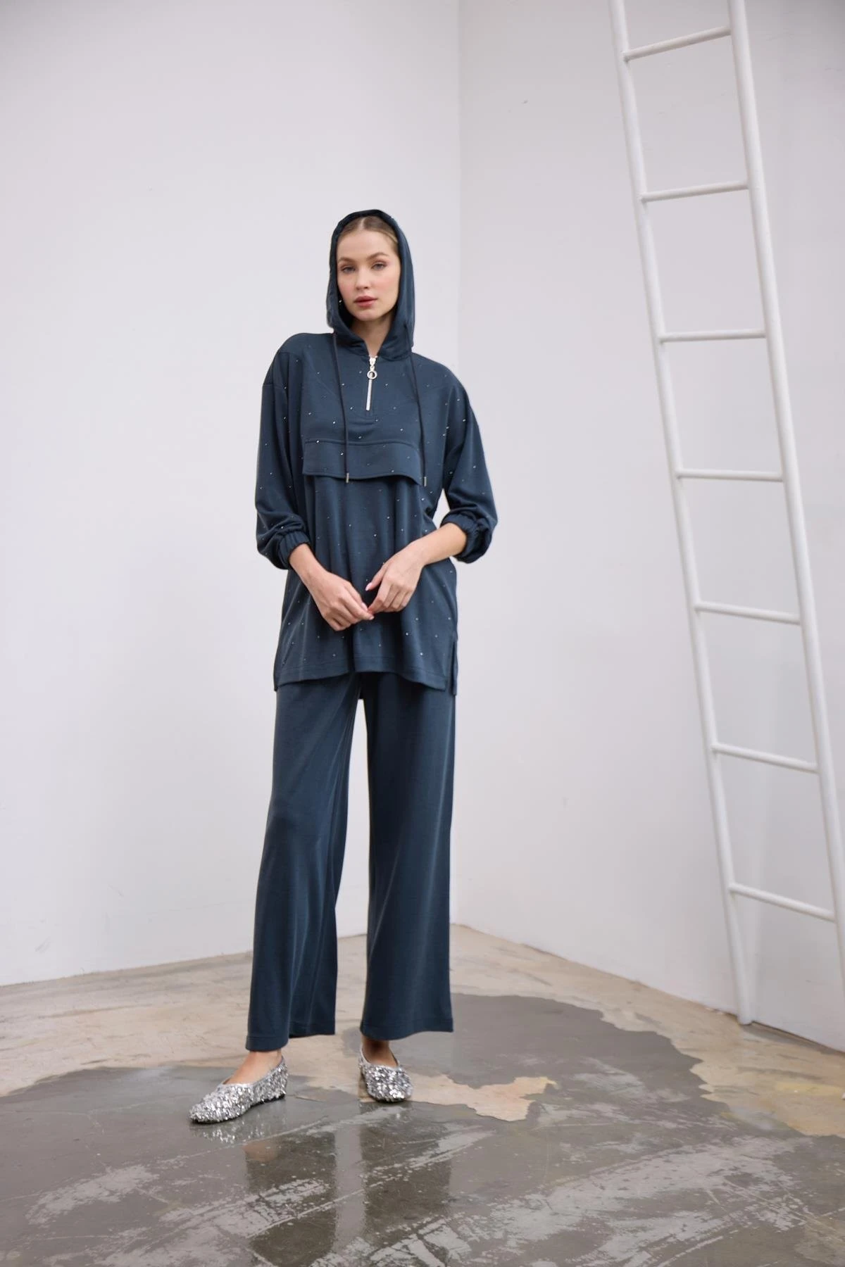 Taşlı Bony Takım-Antrasit