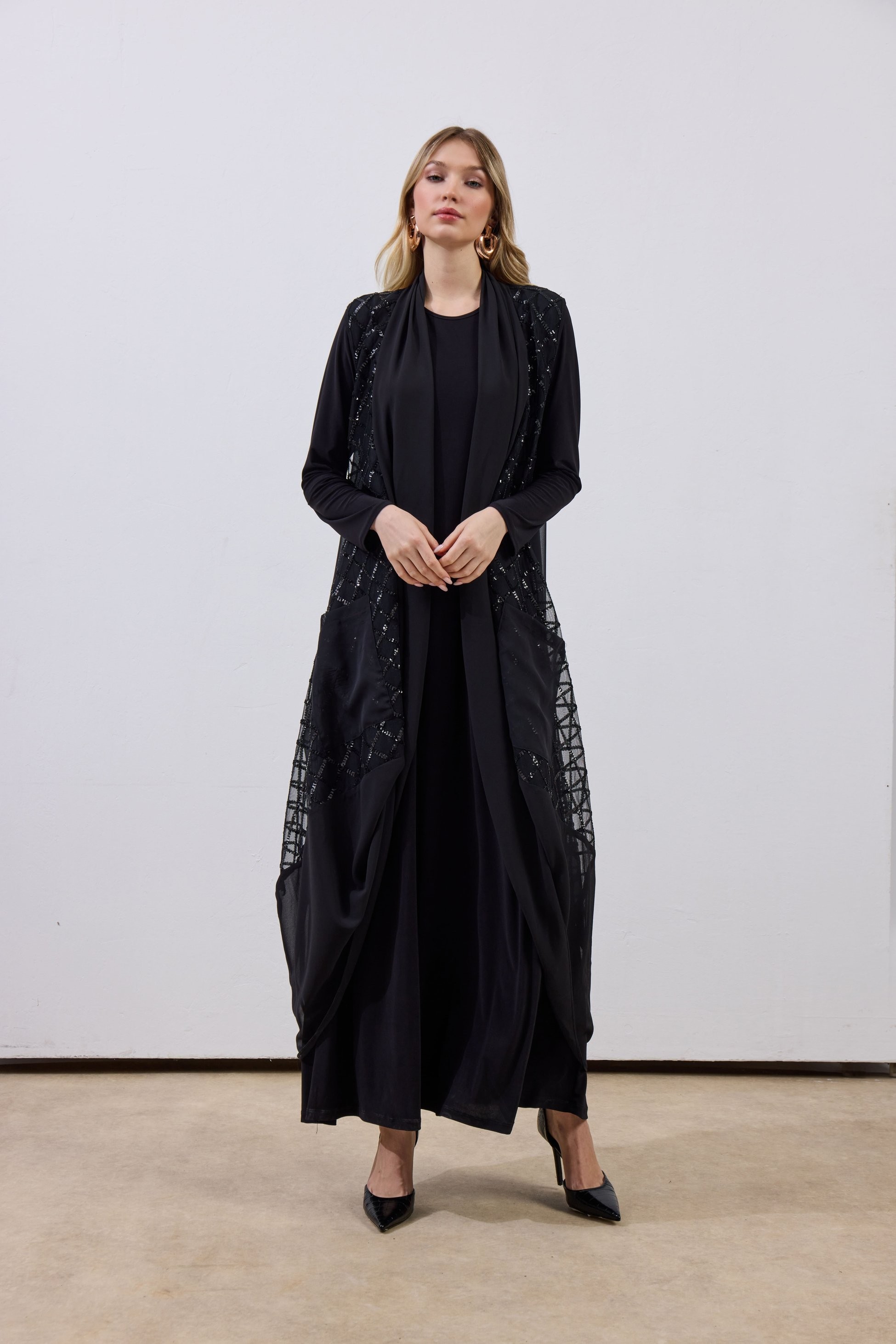 Ahsen Abaya Takım