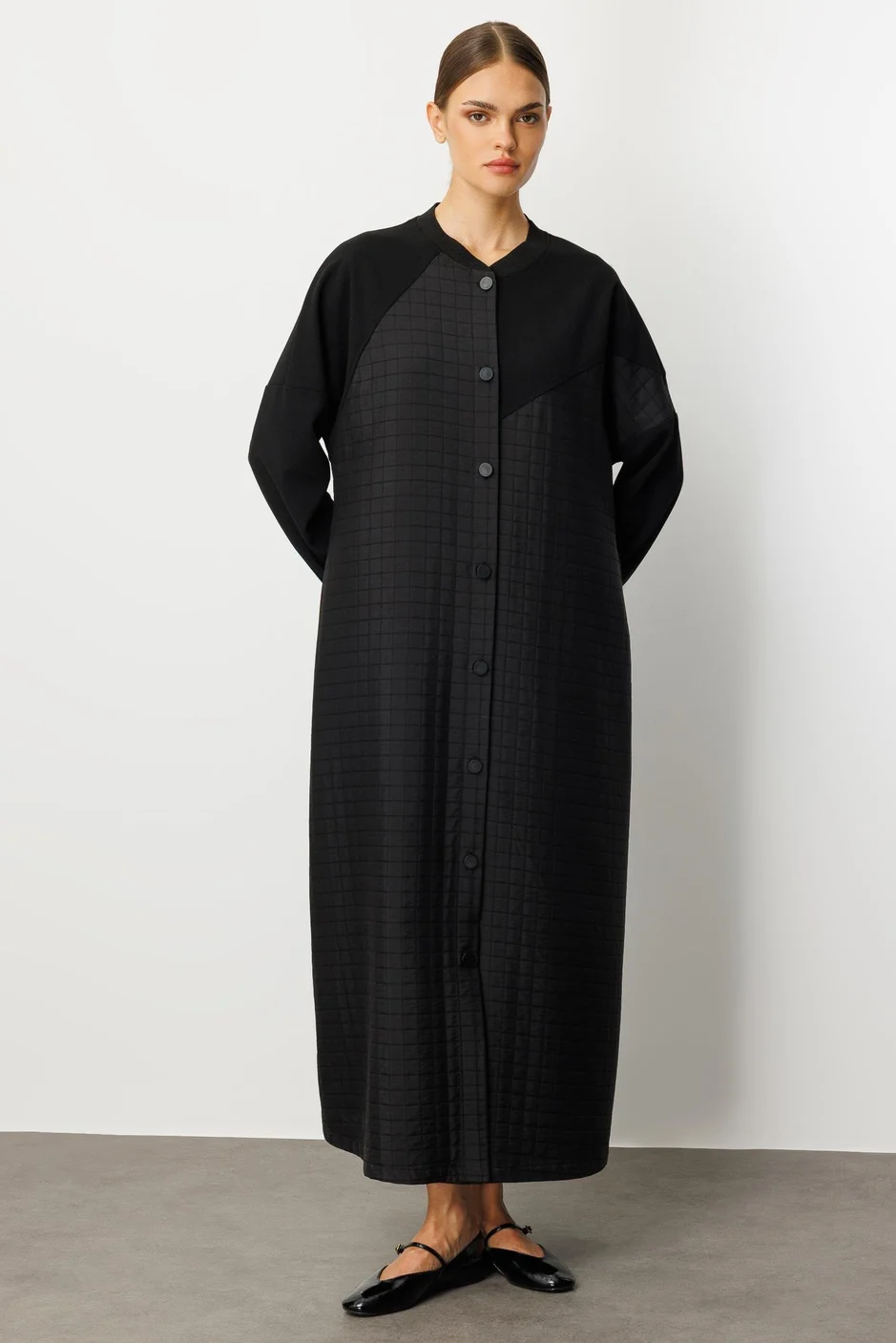 Krep Doku Üst Beden ve Kare Kapitone Jakar Alt Beden Zamansız Mevsimlik Trench 