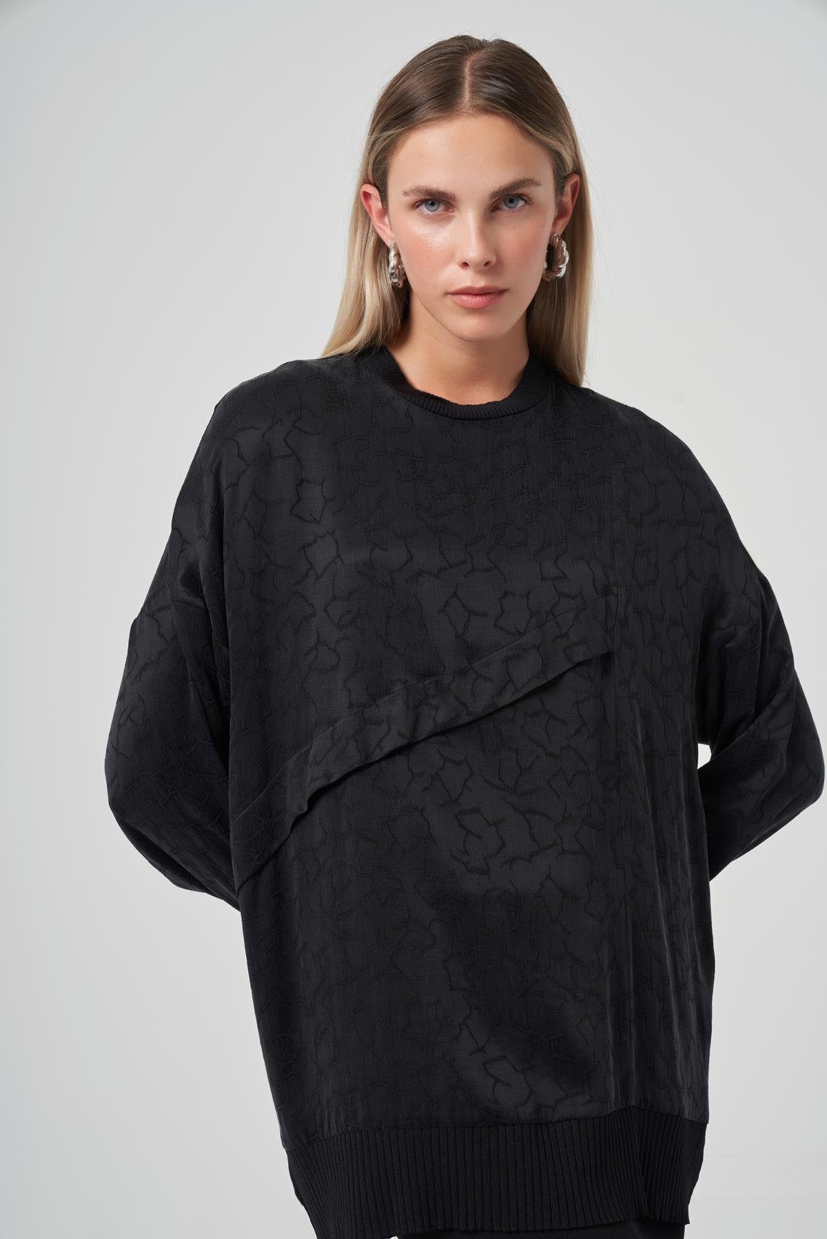  Nuss 3003 Çarpraz Biye Detay Jakarlı Tunik