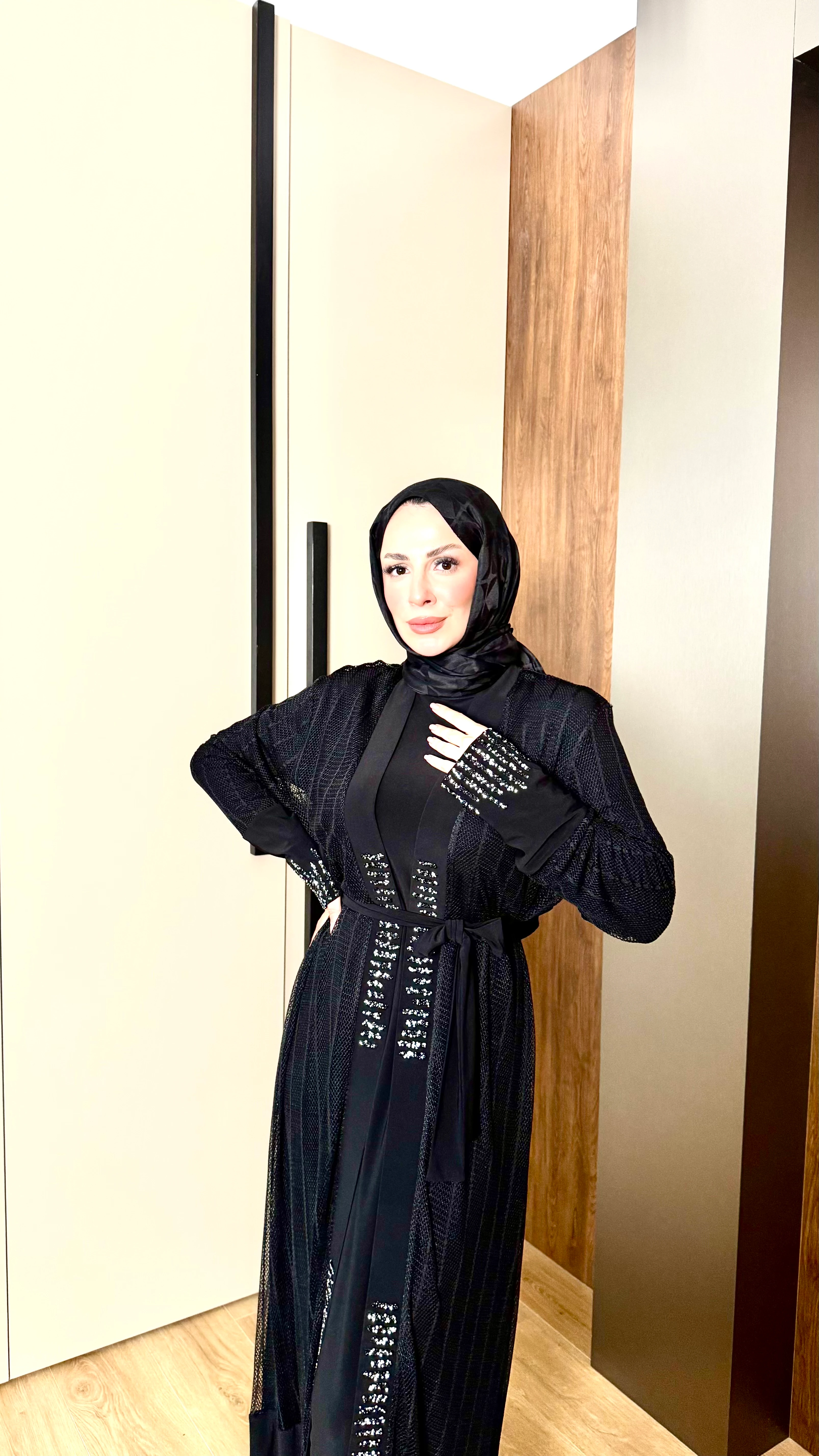 ŞERİT TAŞLI ABAYA 