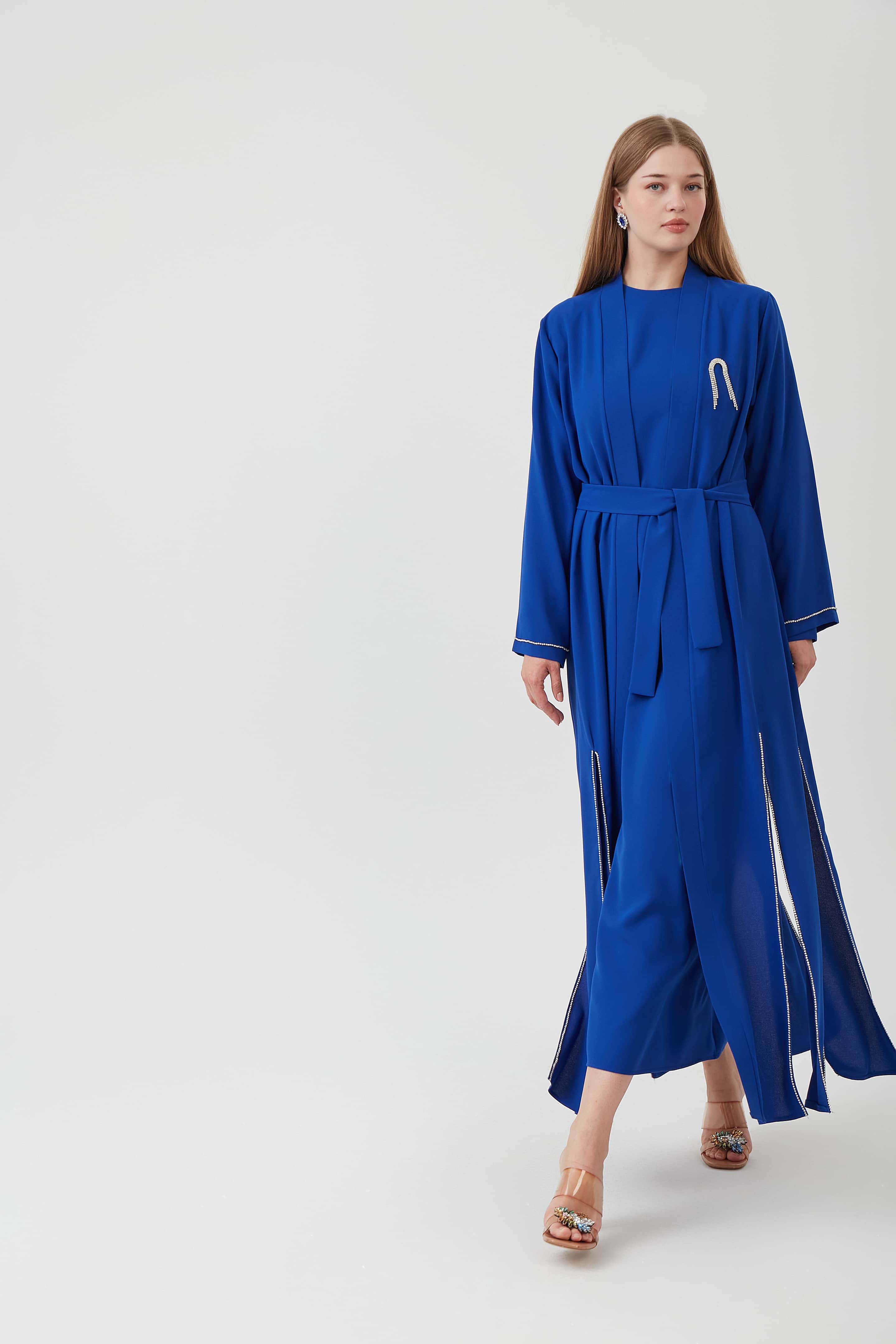 ETEĞİ PARÇALI ZİNCİRLİ ABAYA