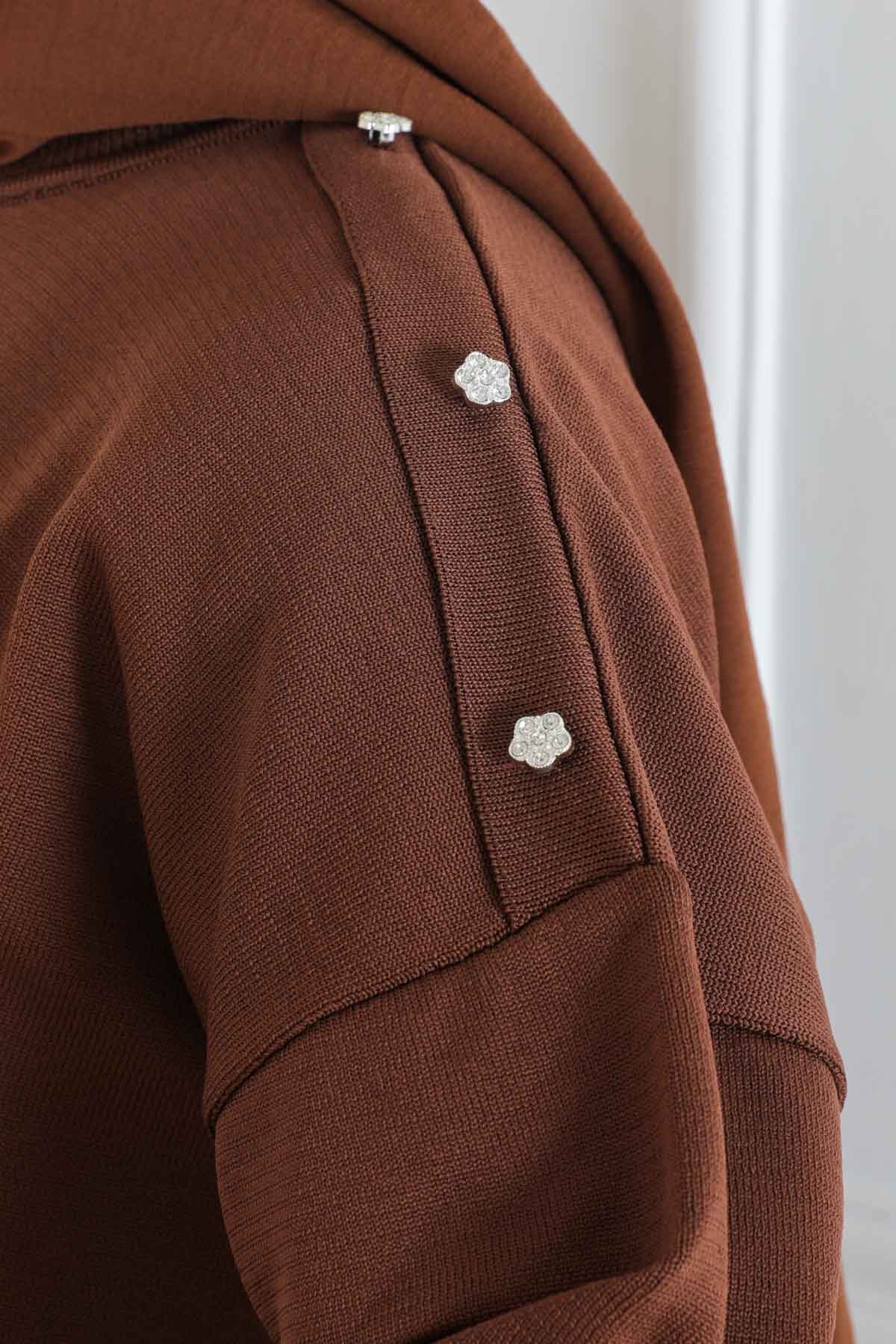 Örme Taşlı Takım Kahve