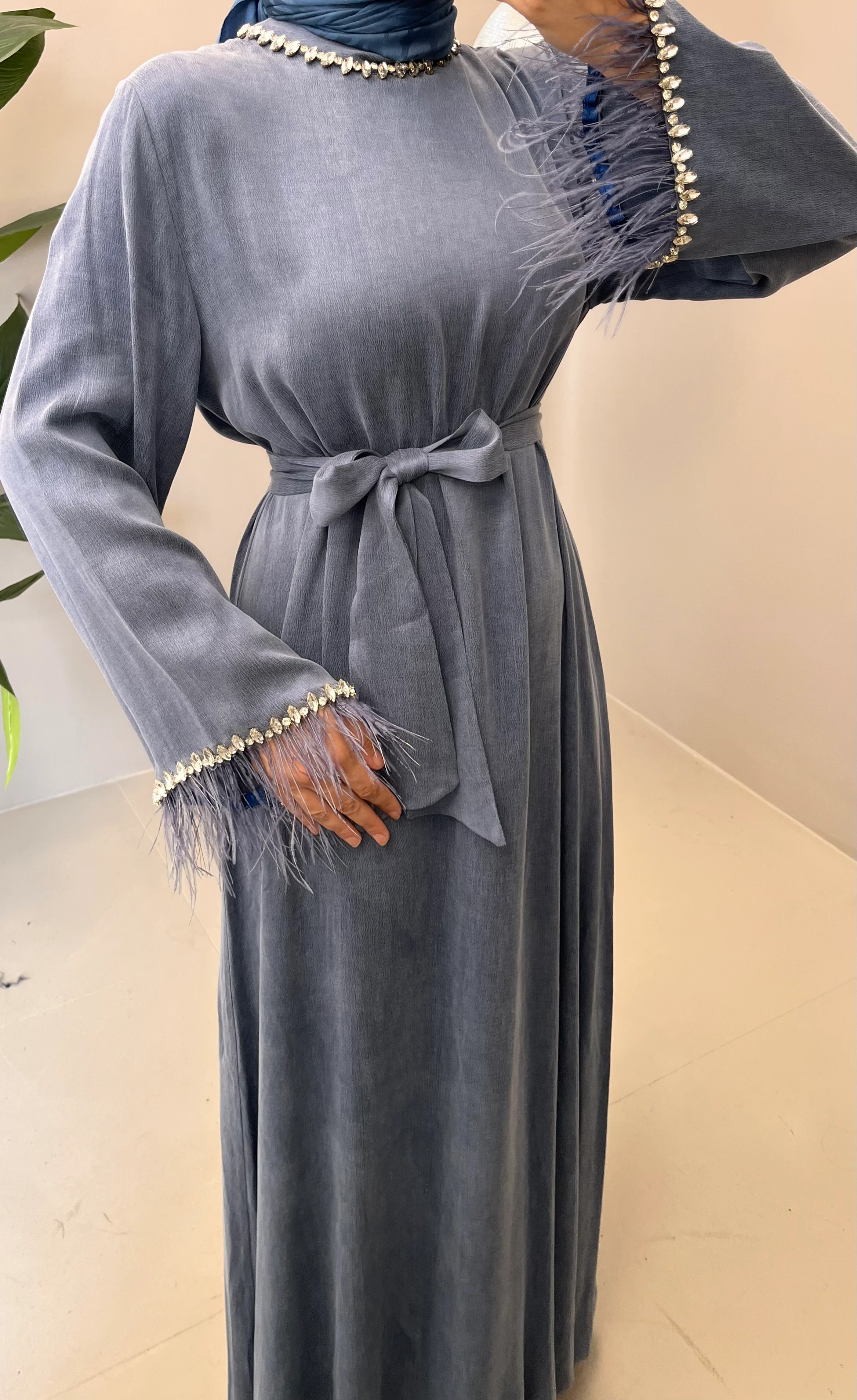 DÜZ CUPRA TAŞLI ELBİSE 