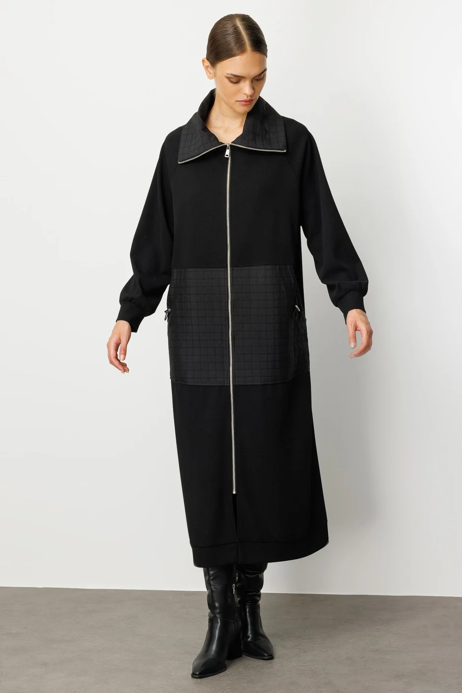 Kare Jakar Kapitone ve Krep Doku Mix Astarlı Mevsimlik Spor Trench Kap