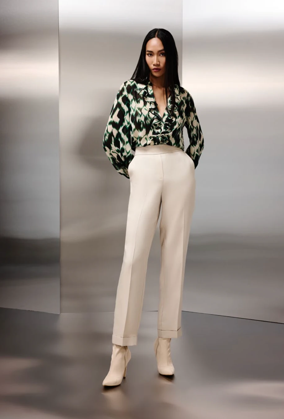 Volan Detayli Empirme Bluz