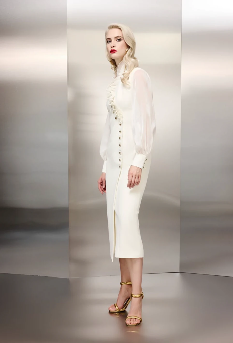 Plise Ve Düğme Detayli Elbise