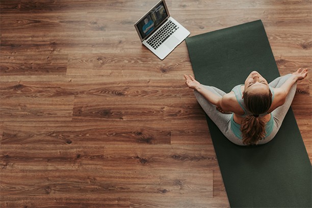 Esneme ve Gevşeme Zamanı: Evde Yoga 