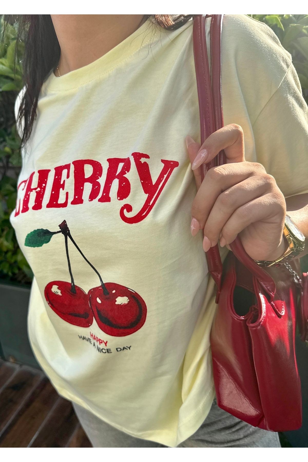 Kadın Sarı Cherry Yazılı Kiraz Baskılı Pamuklu Oversize T-shirt