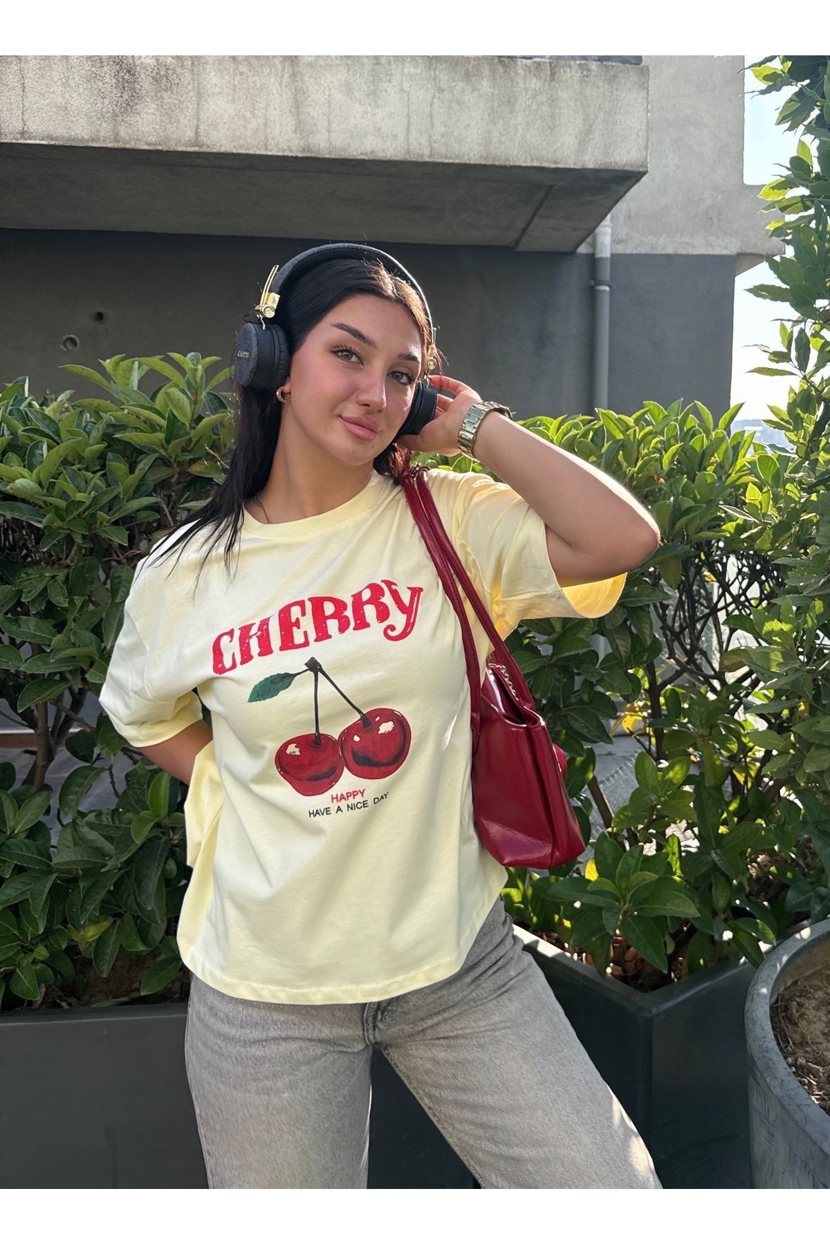 Kadın Sarı Cherry Yazılı Kiraz Baskılı Pamuklu Oversize T-shirt