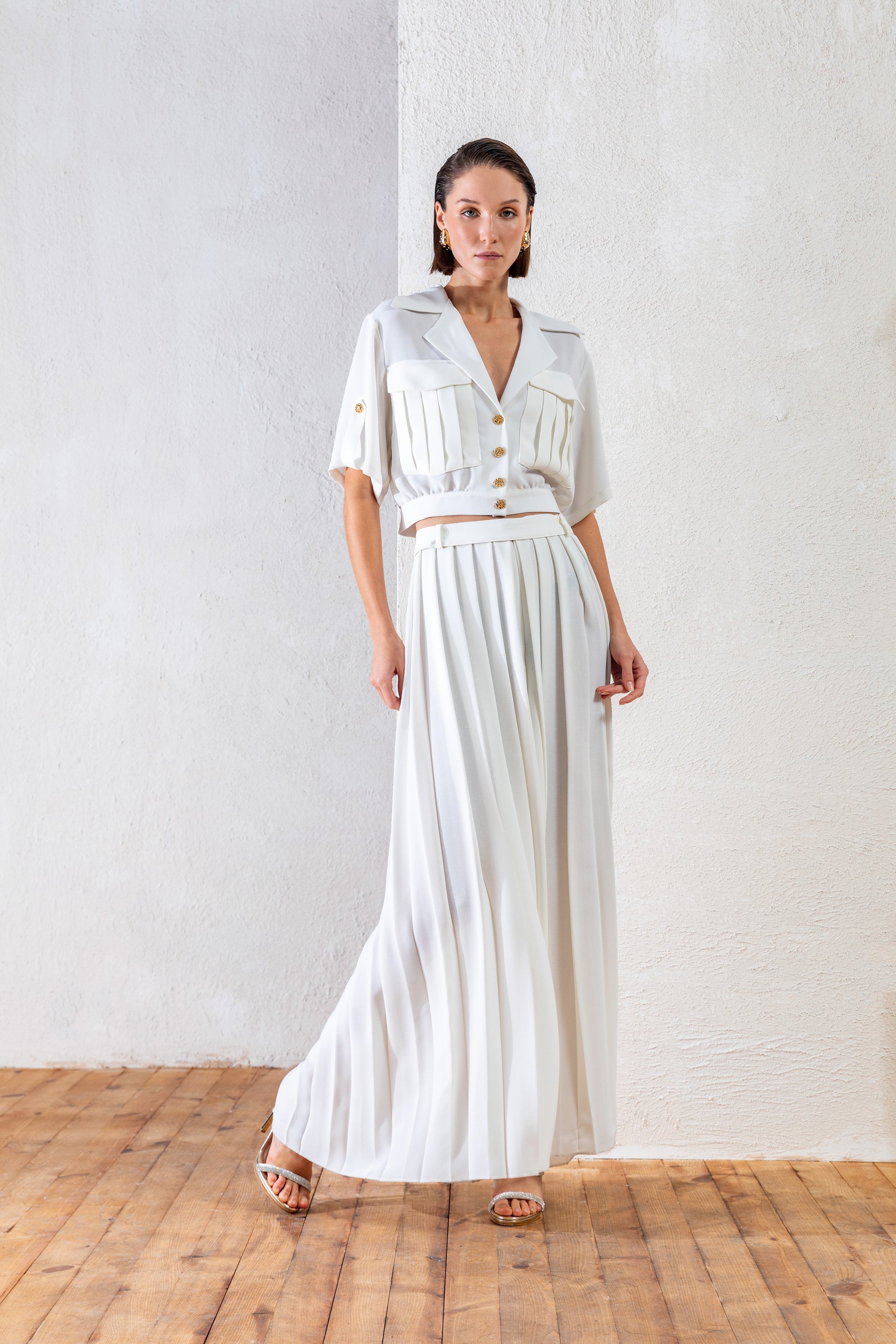 25Y3C011 PLİSELİ CROP CEKET 