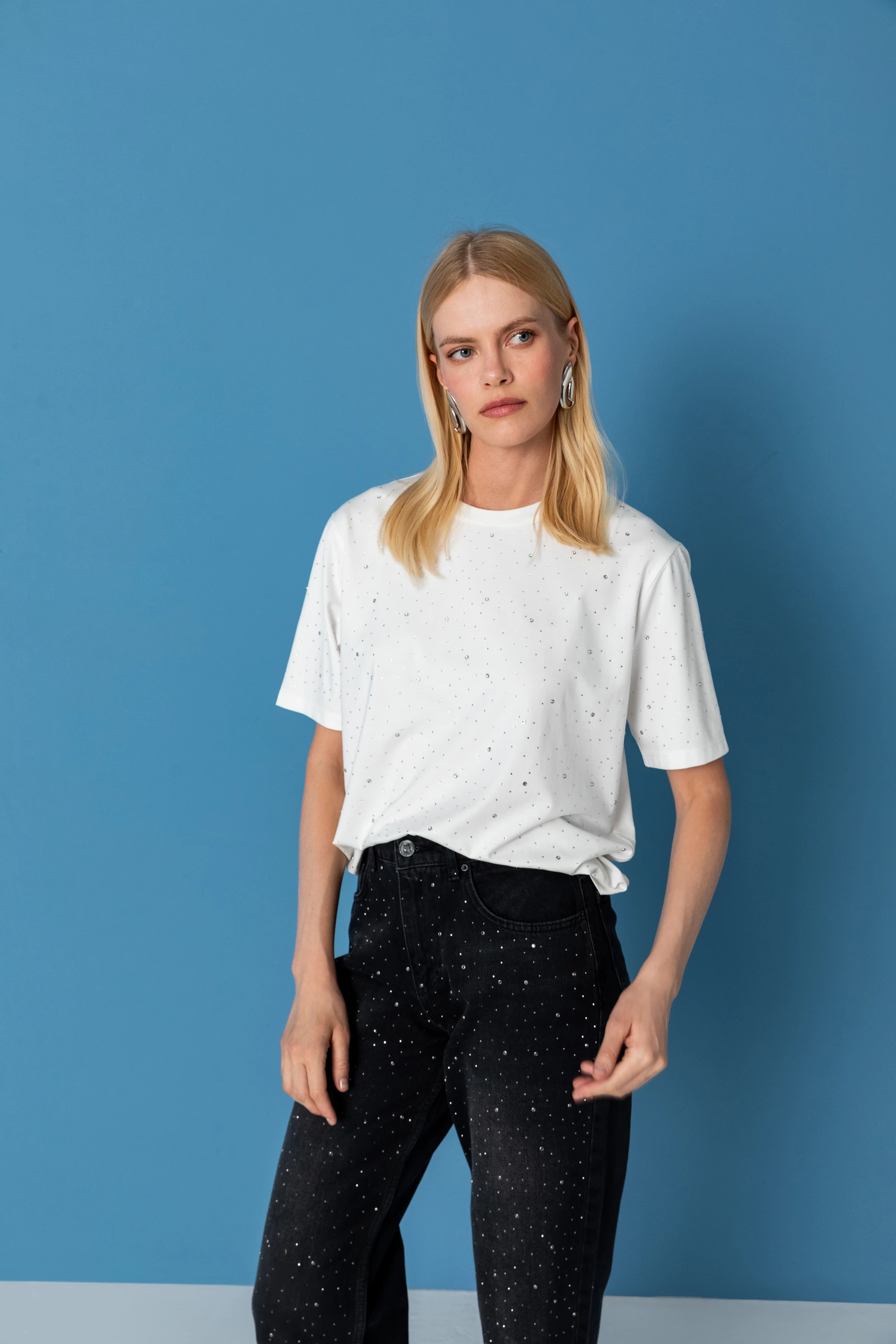 26KT017 TAŞ BASKILI T-SHIRT