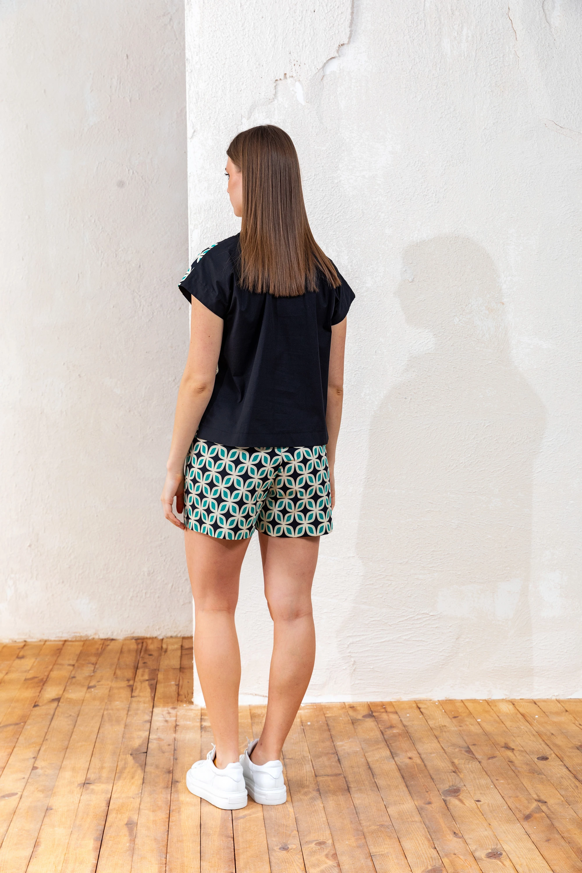 25YŞ023 LASTİKLİ ŞORT