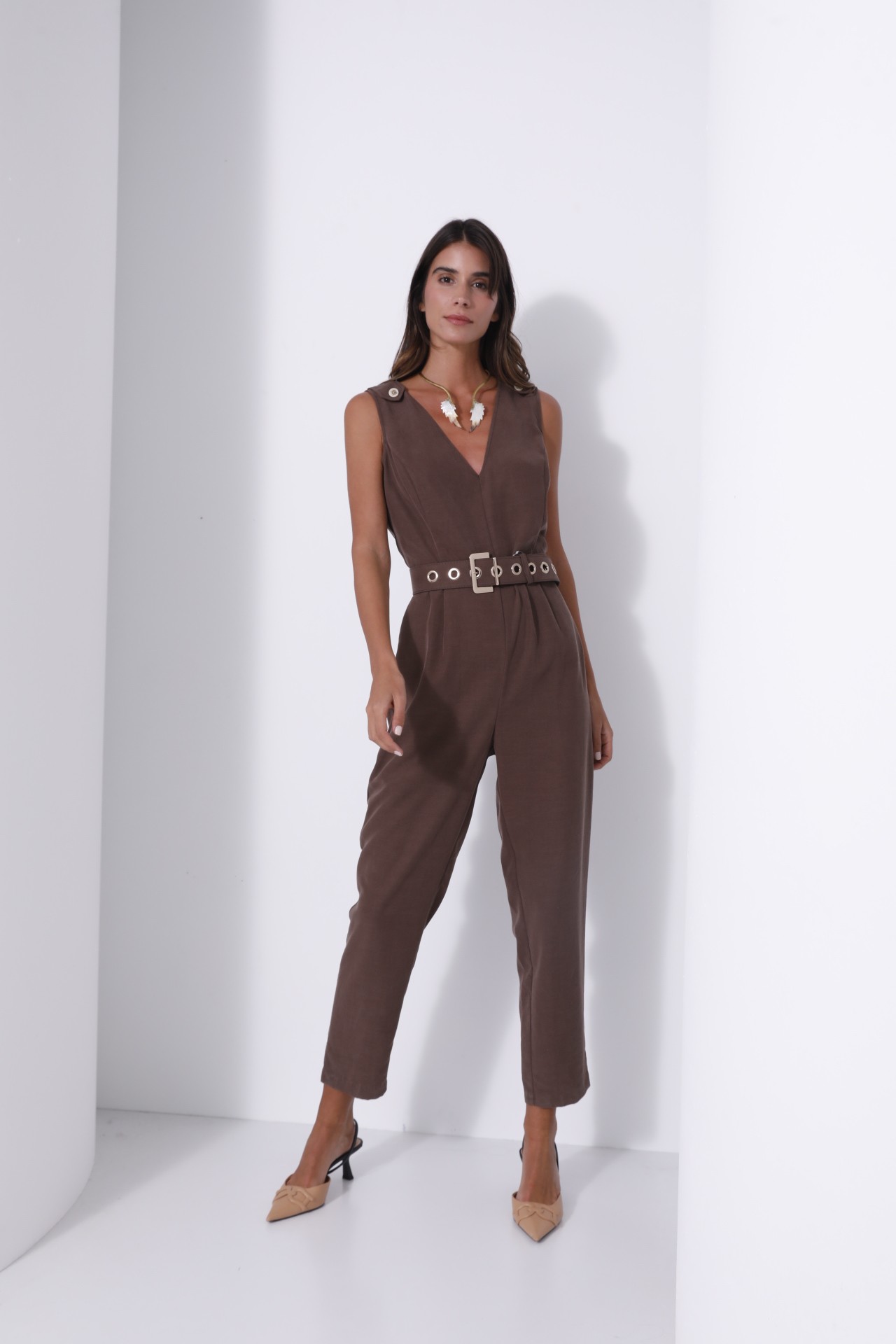 24YU015 APOLETLİ V YAKA TULUM