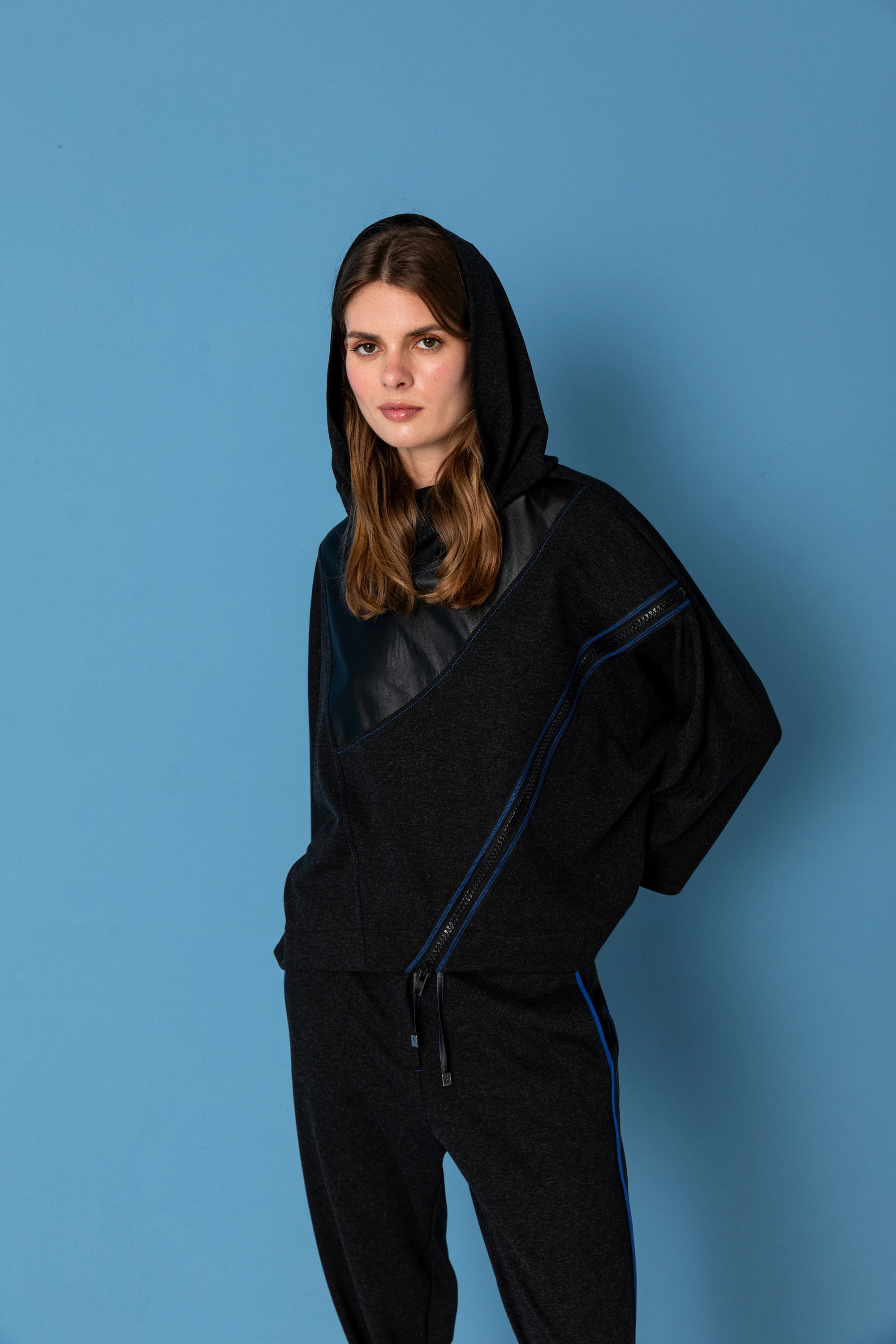 26KS013 FERMUAR DETAYLI SWEAT