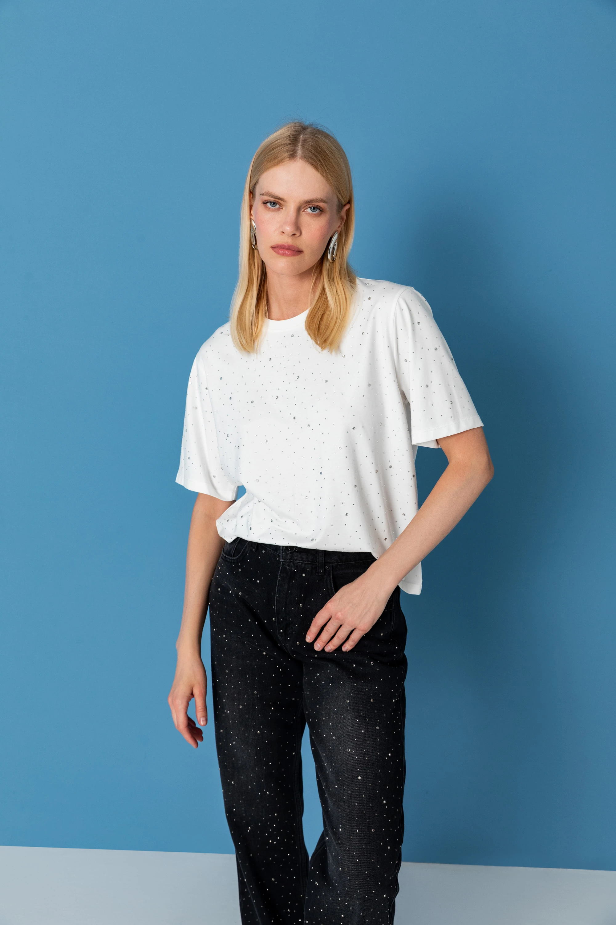 26KT017 TAŞ BASKILI T-SHIRT