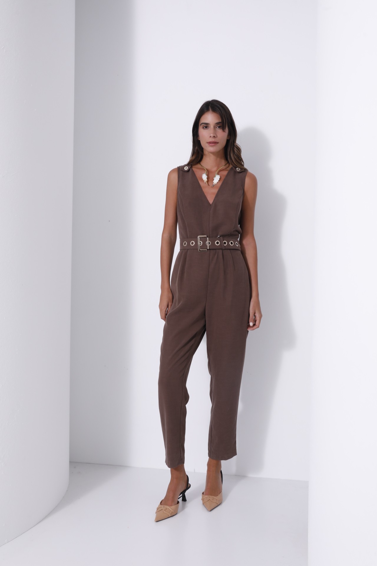 24YU015 APOLETLİ V YAKA TULUM