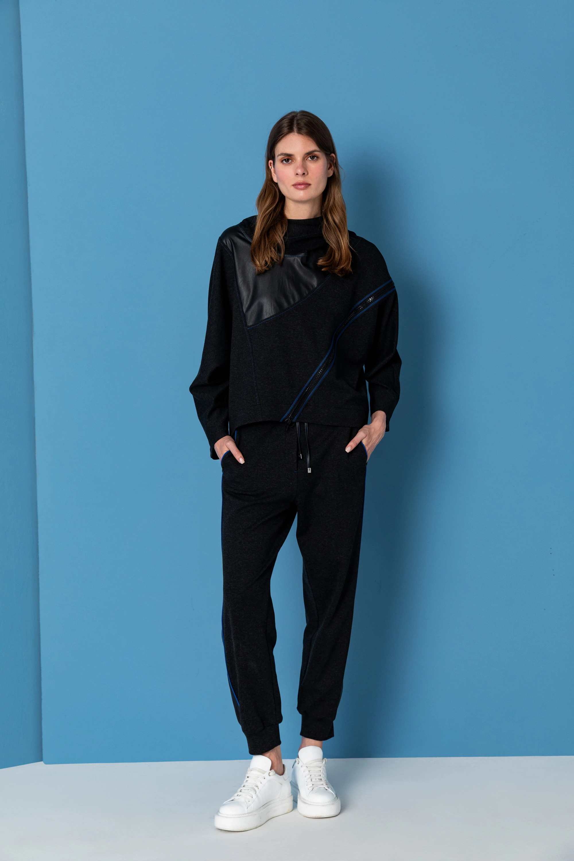 26KS013 FERMUAR DETAYLI SWEAT