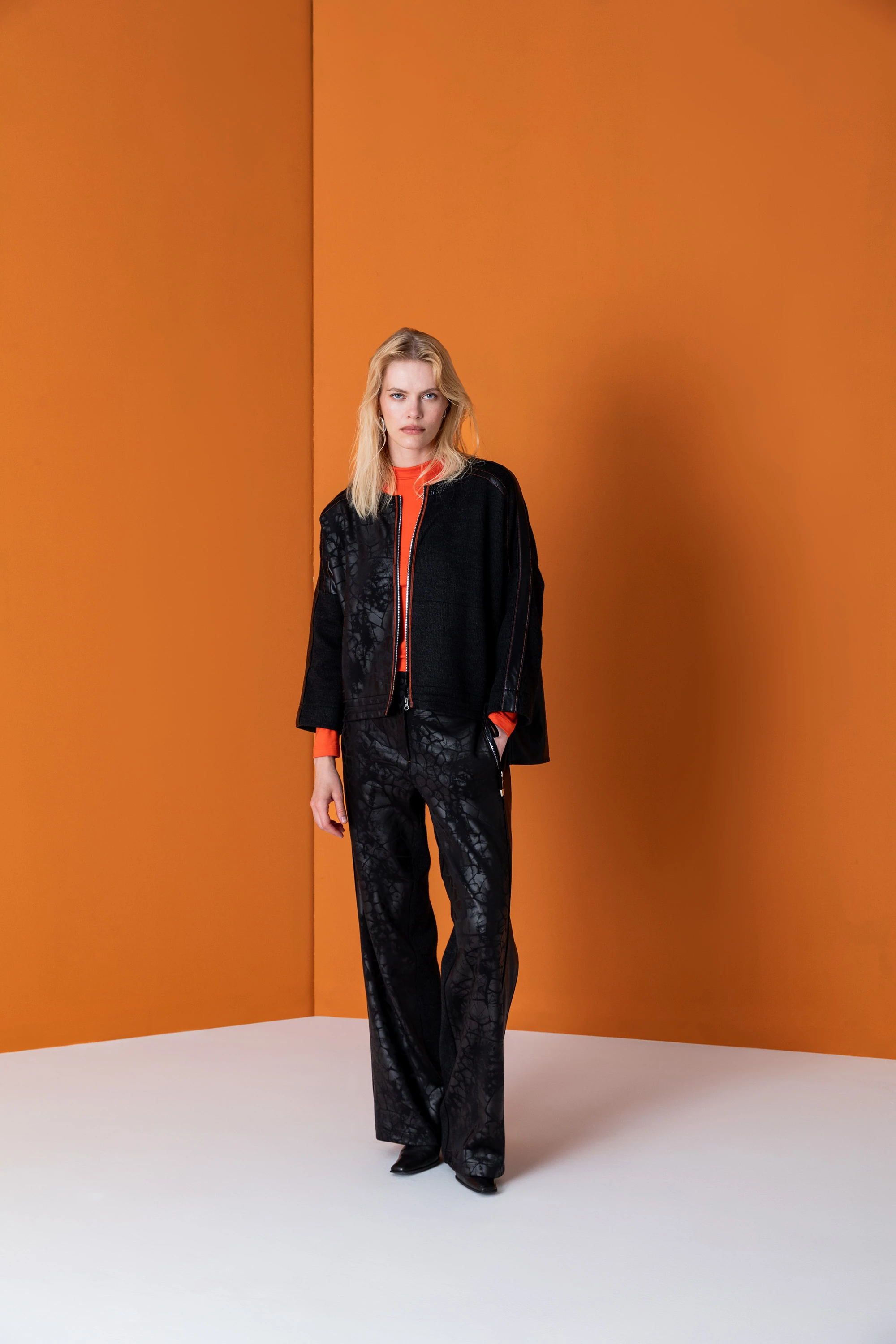 26KP022 ÖRME LAKLI TRİKO DETAY PANTOLON