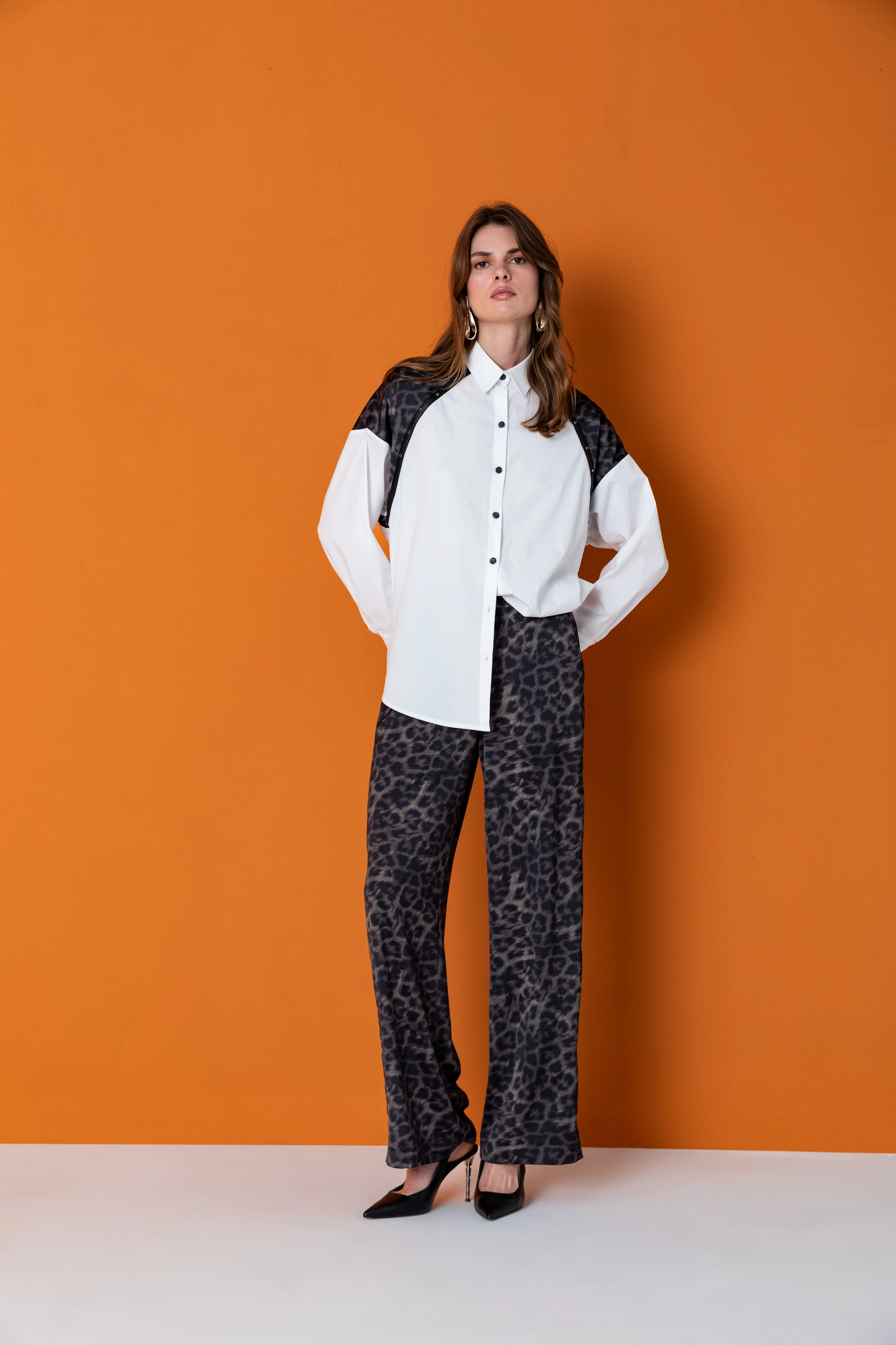 26KP018 LEOPAR BASKILI SATEN PANTOLON