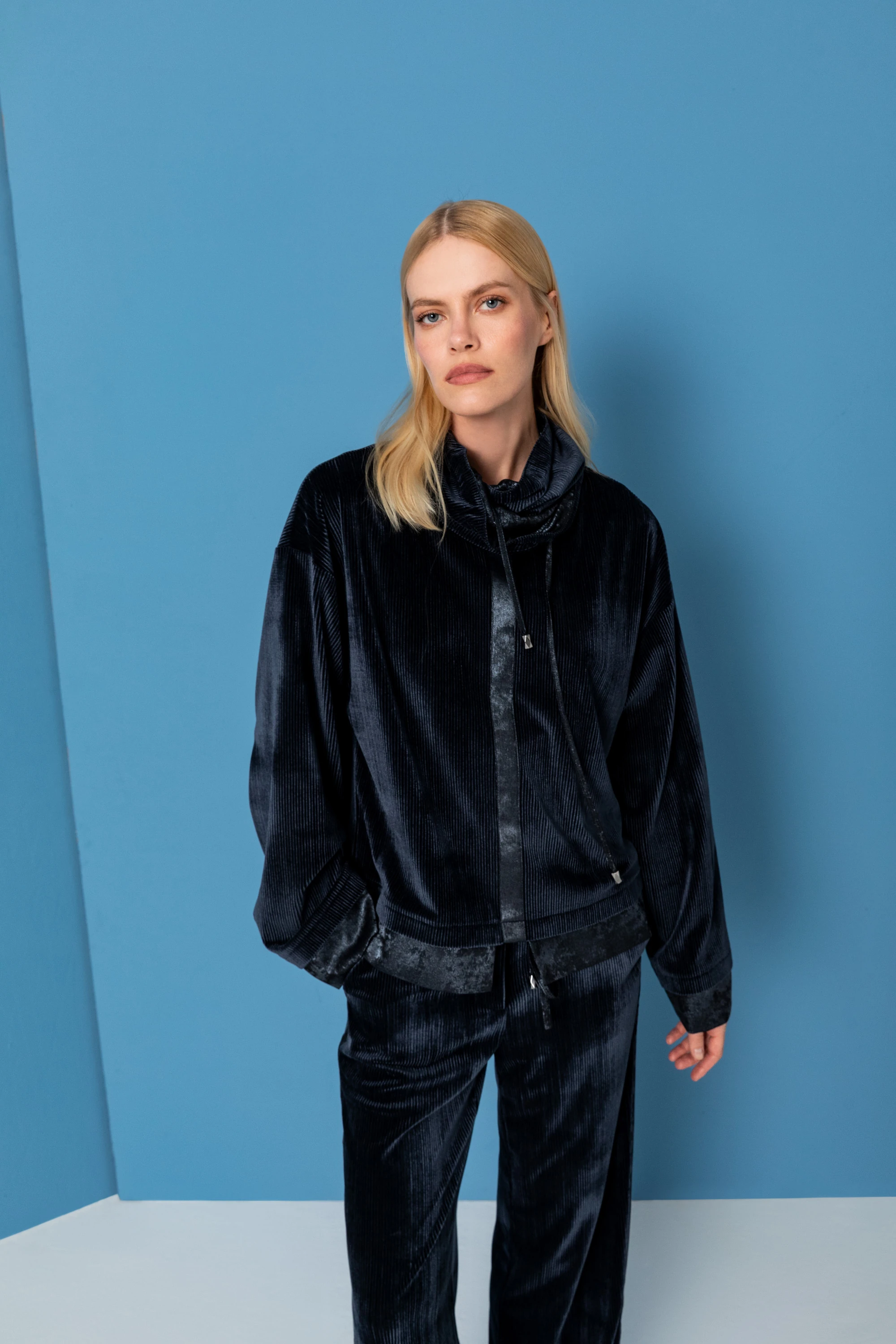 26KS009 ŞÖNİL KADİFE SWEAT 