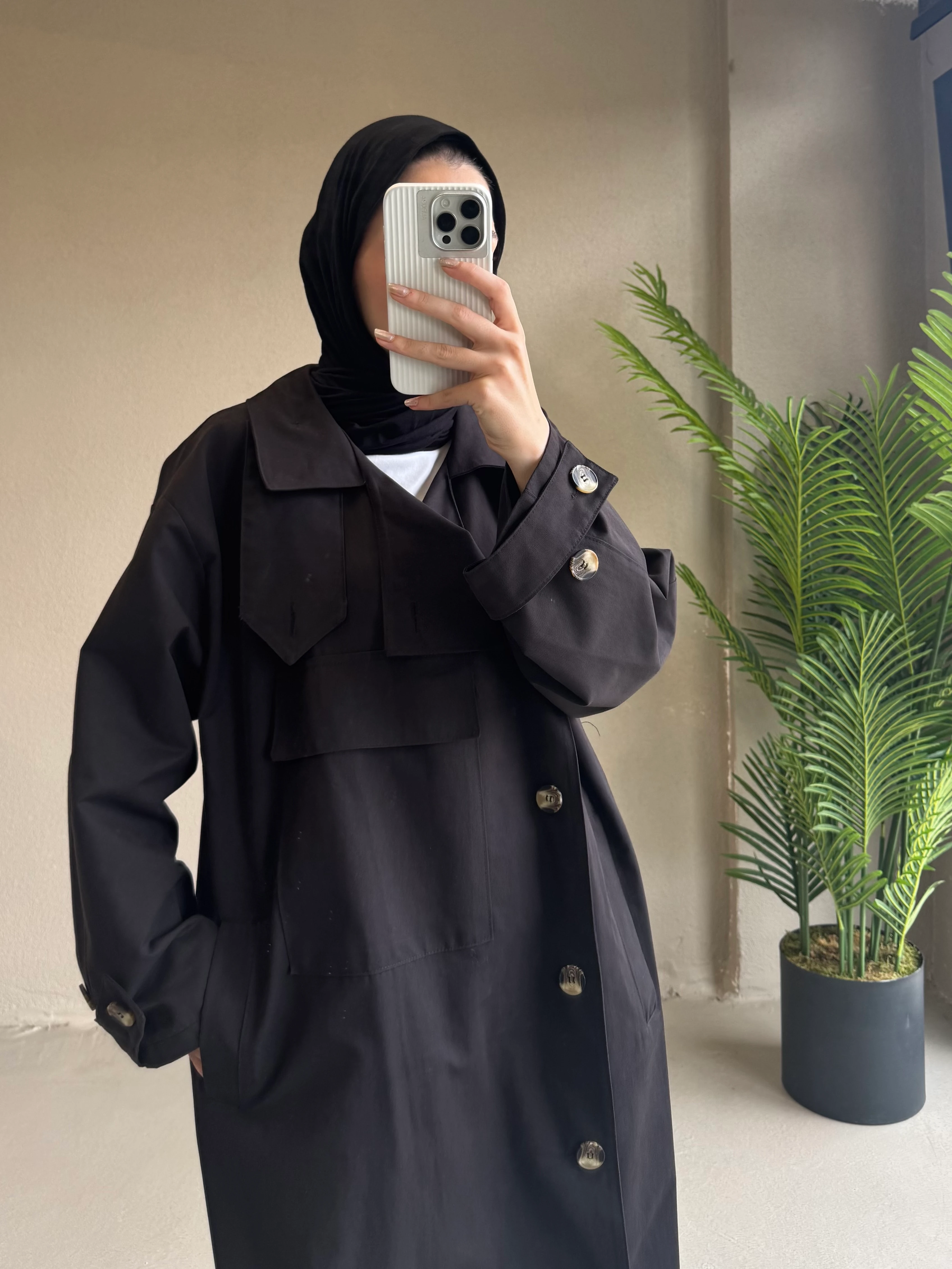 Yaka detay sahra trençkot