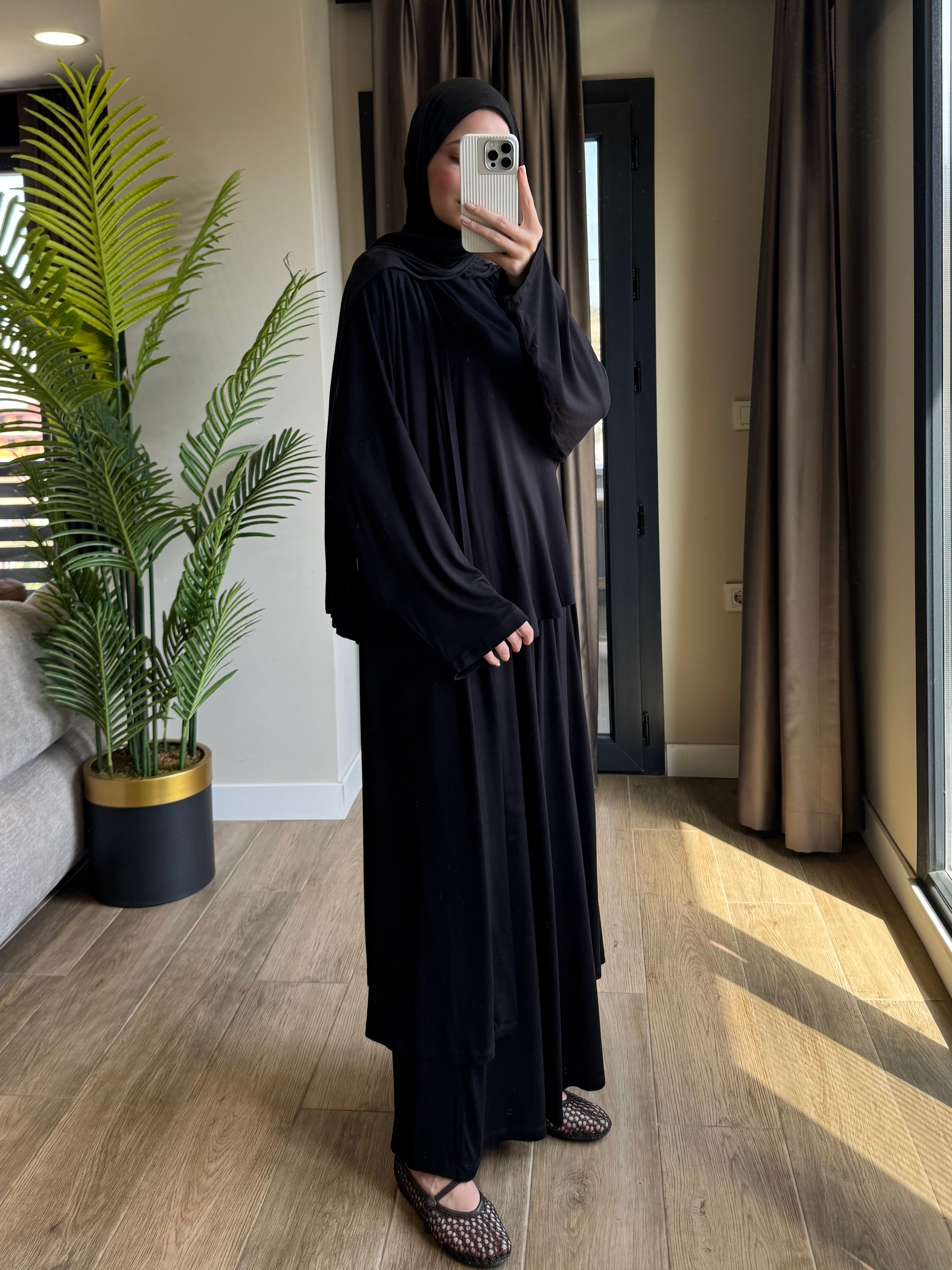Sonya üçlü takım