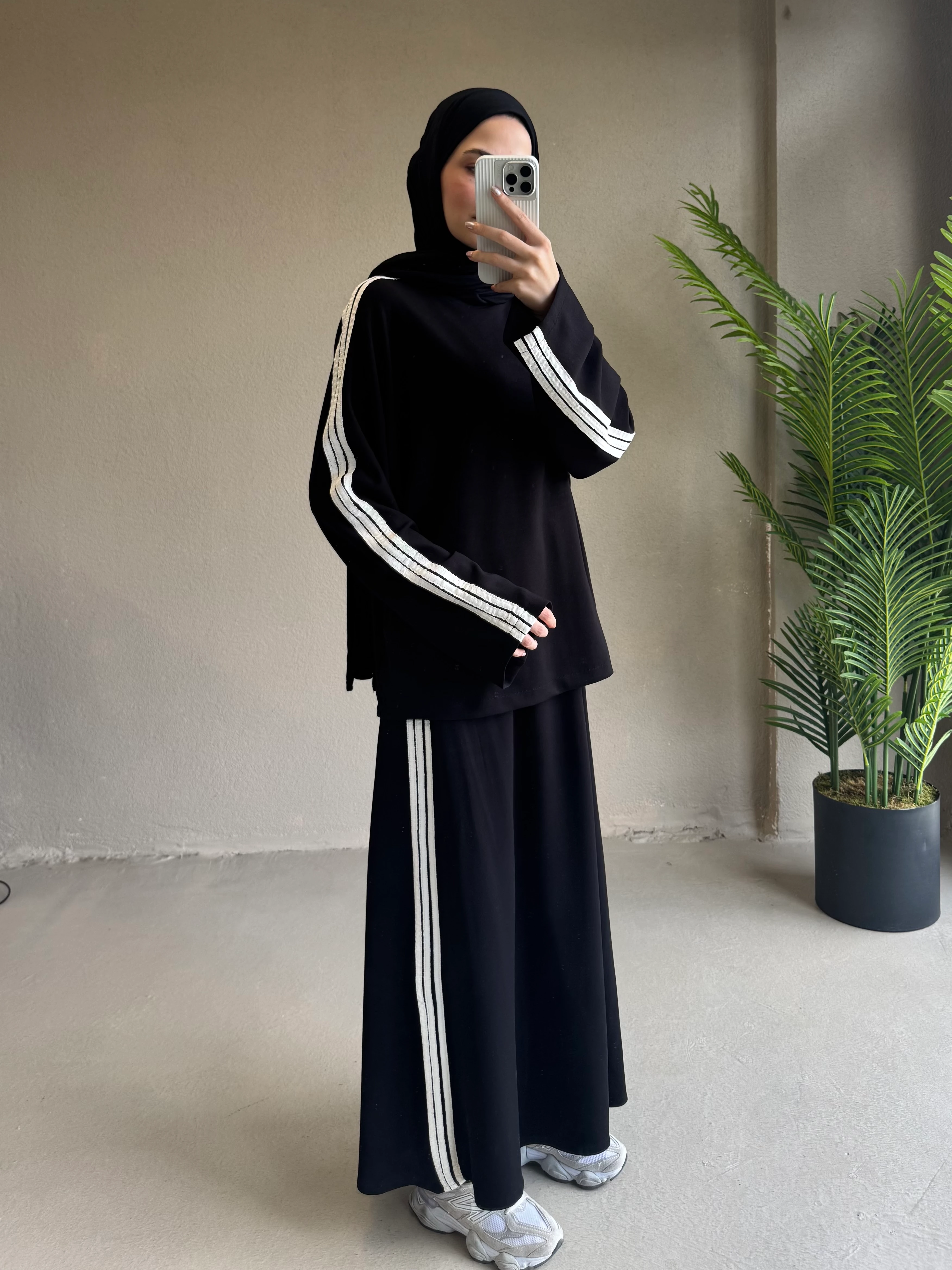 Etekli spor takım - Siyah