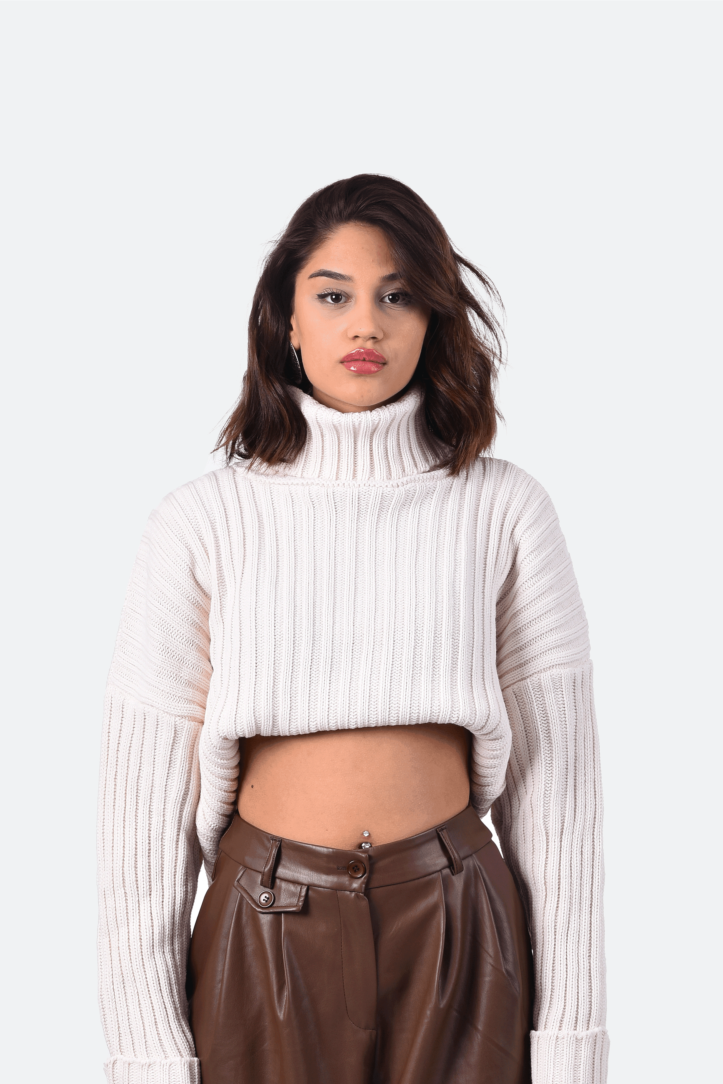 CROP KNITTED SWEATER WITH HIGH COLLAR - CREAM