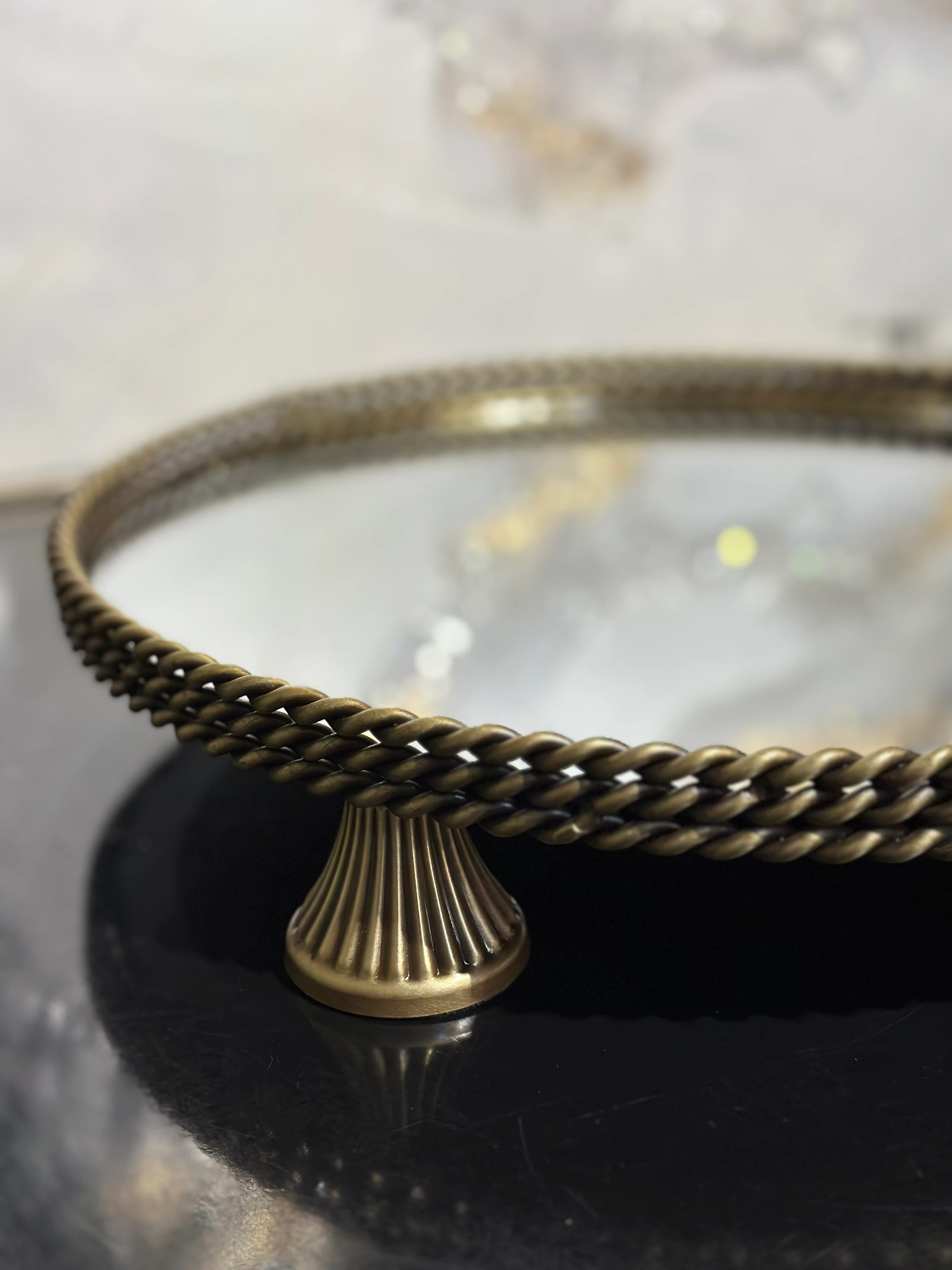 Ayaklı Yuvarlak Jardinyer Eskitme 