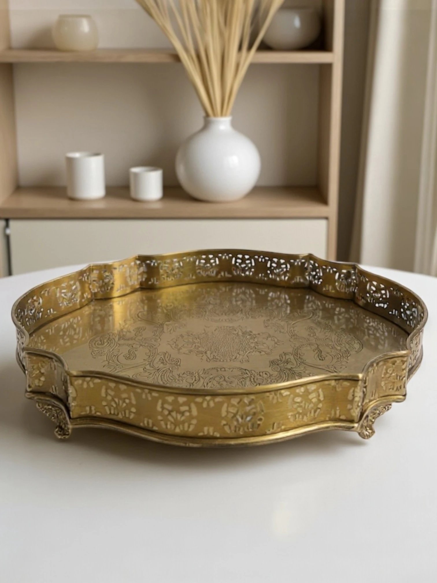 Pirinç İşlemeli Dekoratif Servis ve Sunum Tepsisi