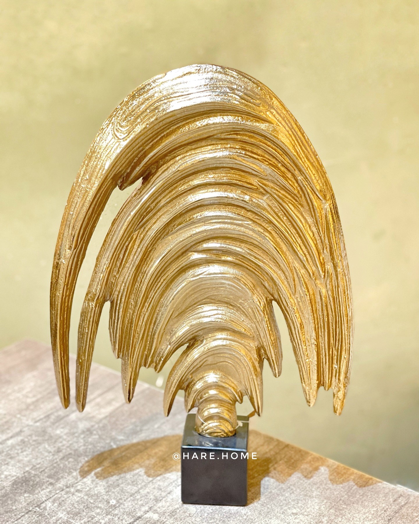 Soyut Deniz Dalgası Dekoratif Obje Gold