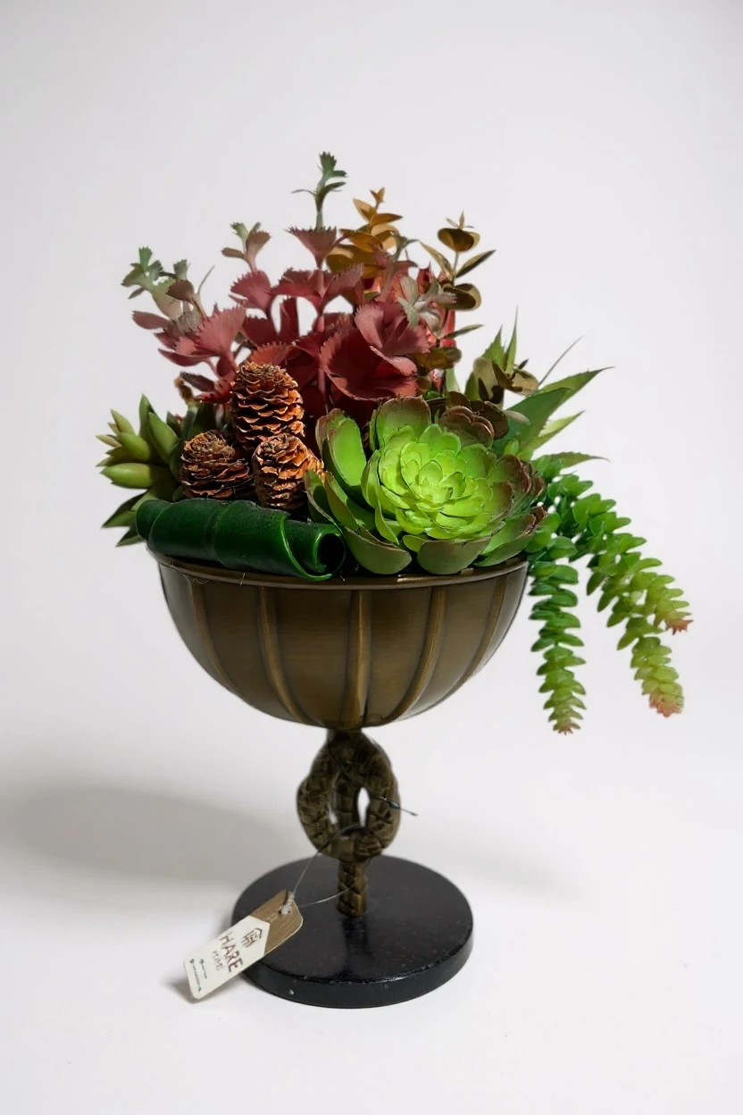 Yılan Formlu Saksıda Yapay Sukulent Aranjmanı