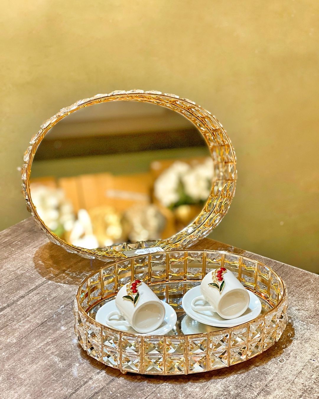 Oval Taşlı Tepsi Gold