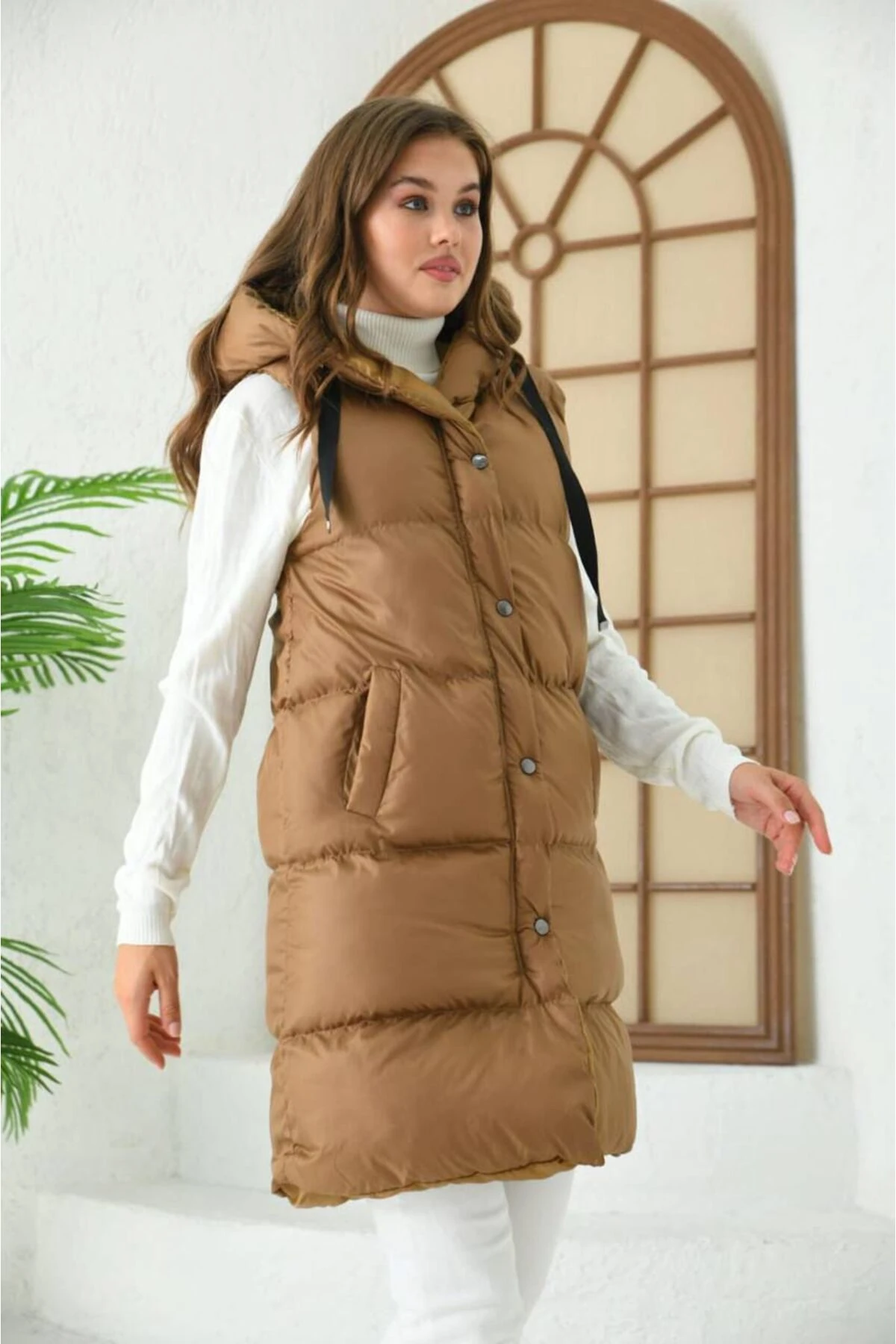 Kadın Kapüşonlu Şişme Yelek Taba