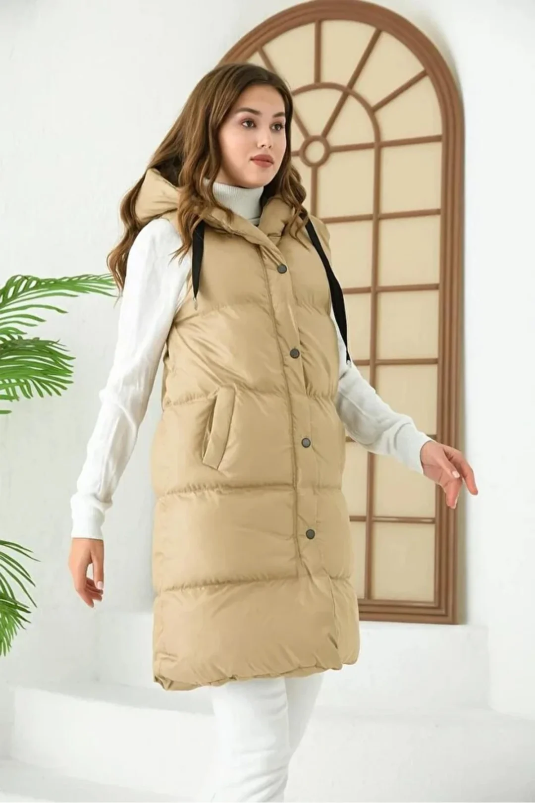 Kadın Kapüşonlu Şişme Yelek Krem