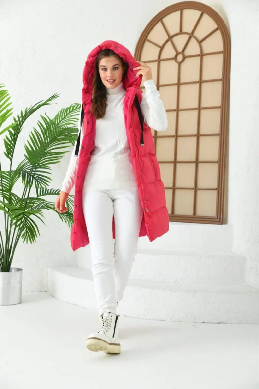 Kadın Kapüşonlu Şişme Yelek Pembe