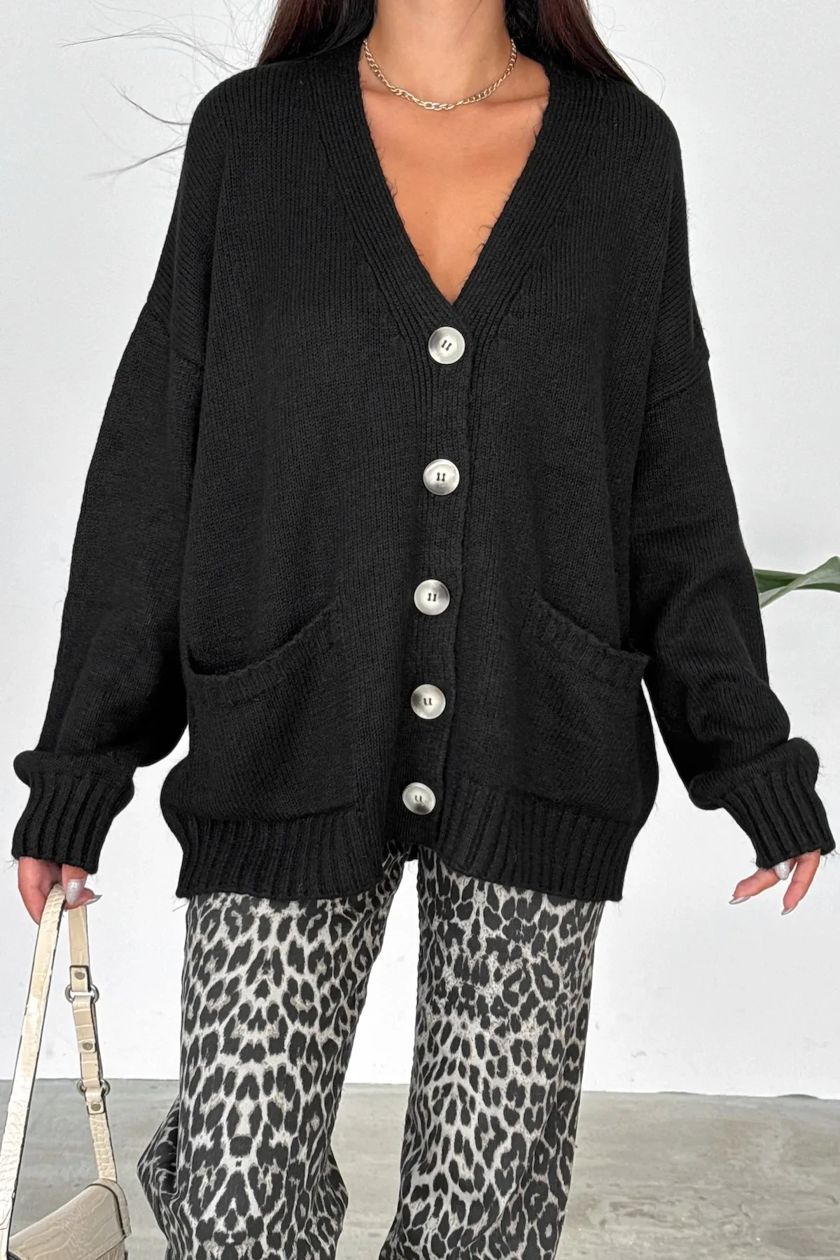 Düşük Omuz Oversize Triko Hırka Siyah