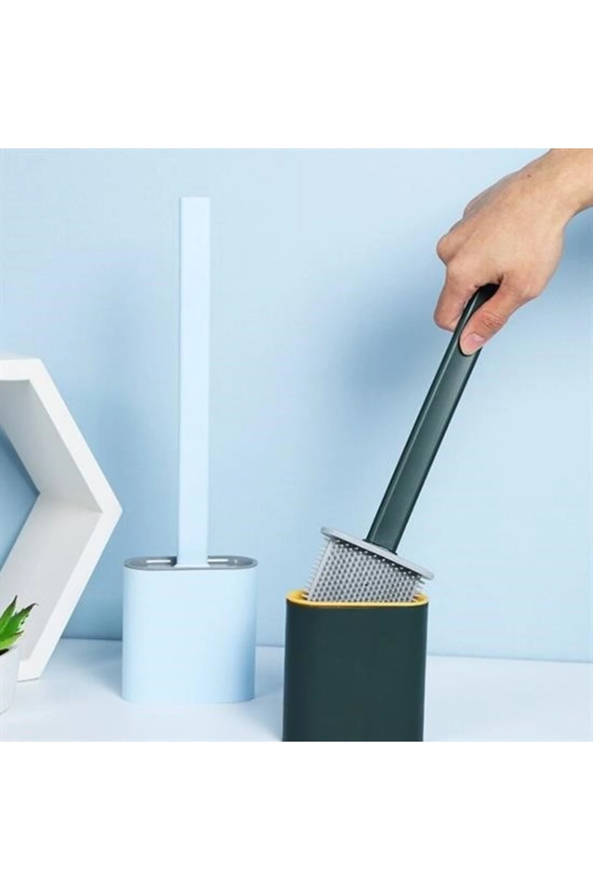 Duvara Monte Edilebilir Kapaklı Askılı Klozet Yumuşak Silikon Başlıklı Tuvalet Fırçası Seti