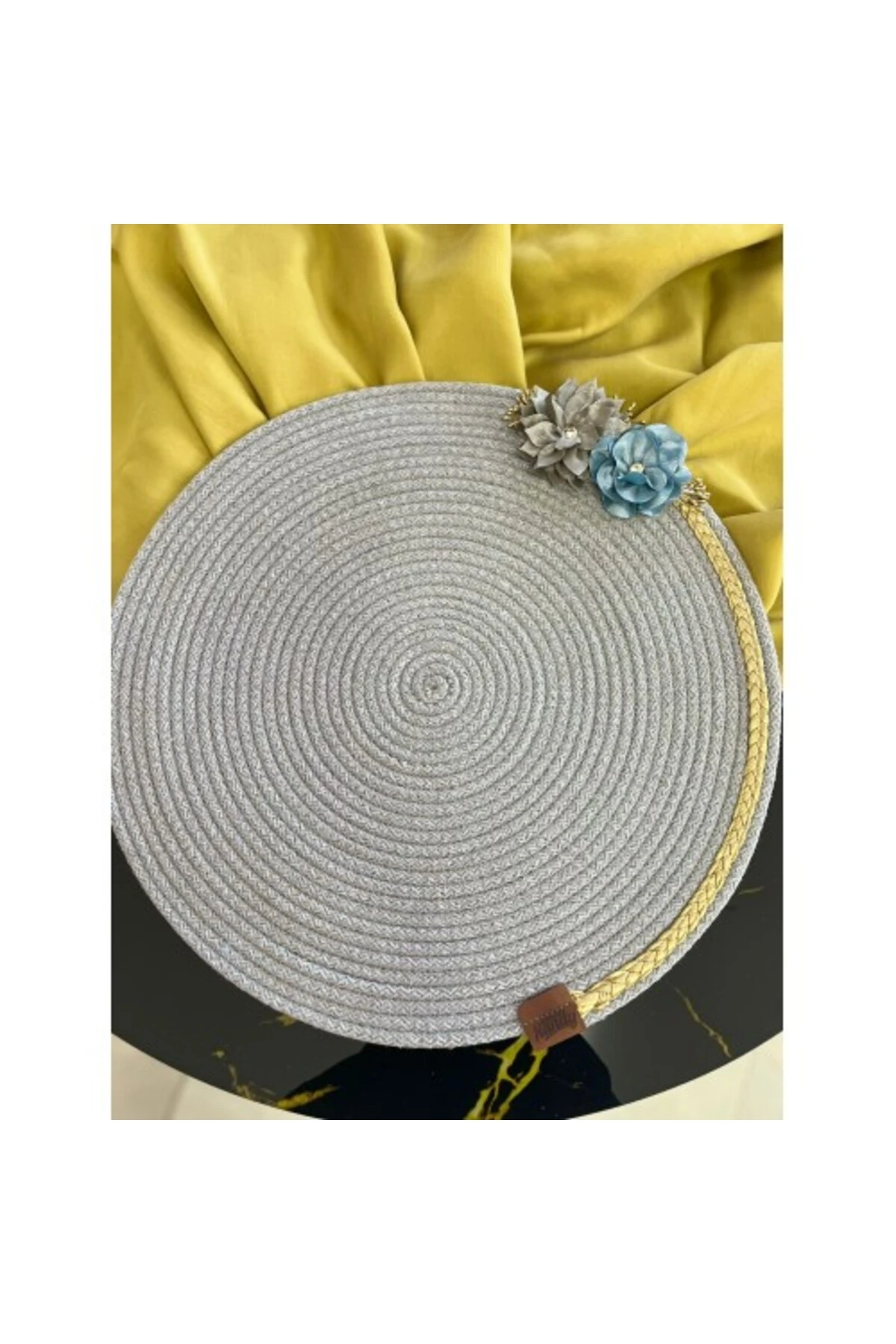 DecoHandy 39cm Çiçekli Jüt Örme Supla Amerikan Servis