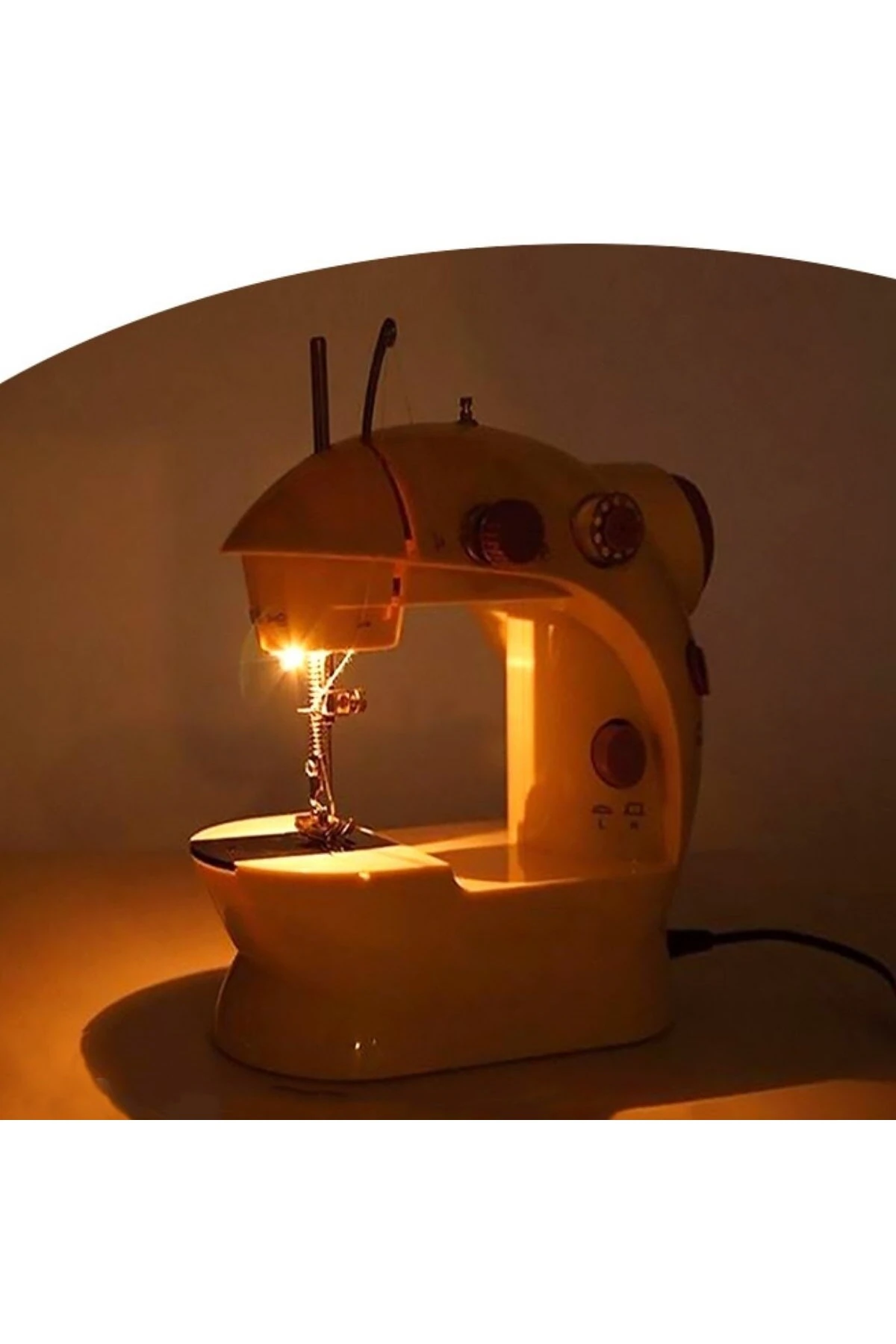 ® Pratik Taşınabilir Elektrikli veya Pilli Seyahat Tipi Hız Ayarlı Kademeli Dikiş Makinesi