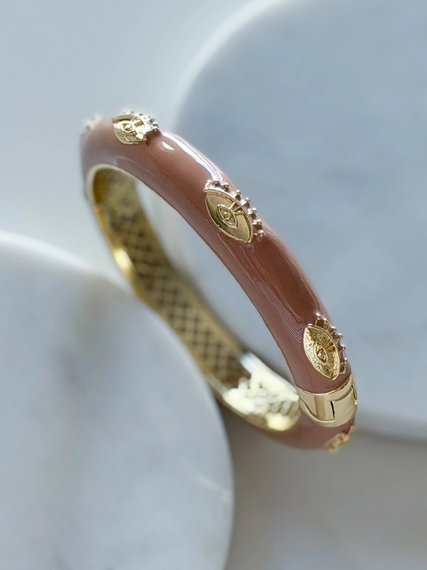 ÇELİK MİNELİ GÖZ BİLEZİK - bej