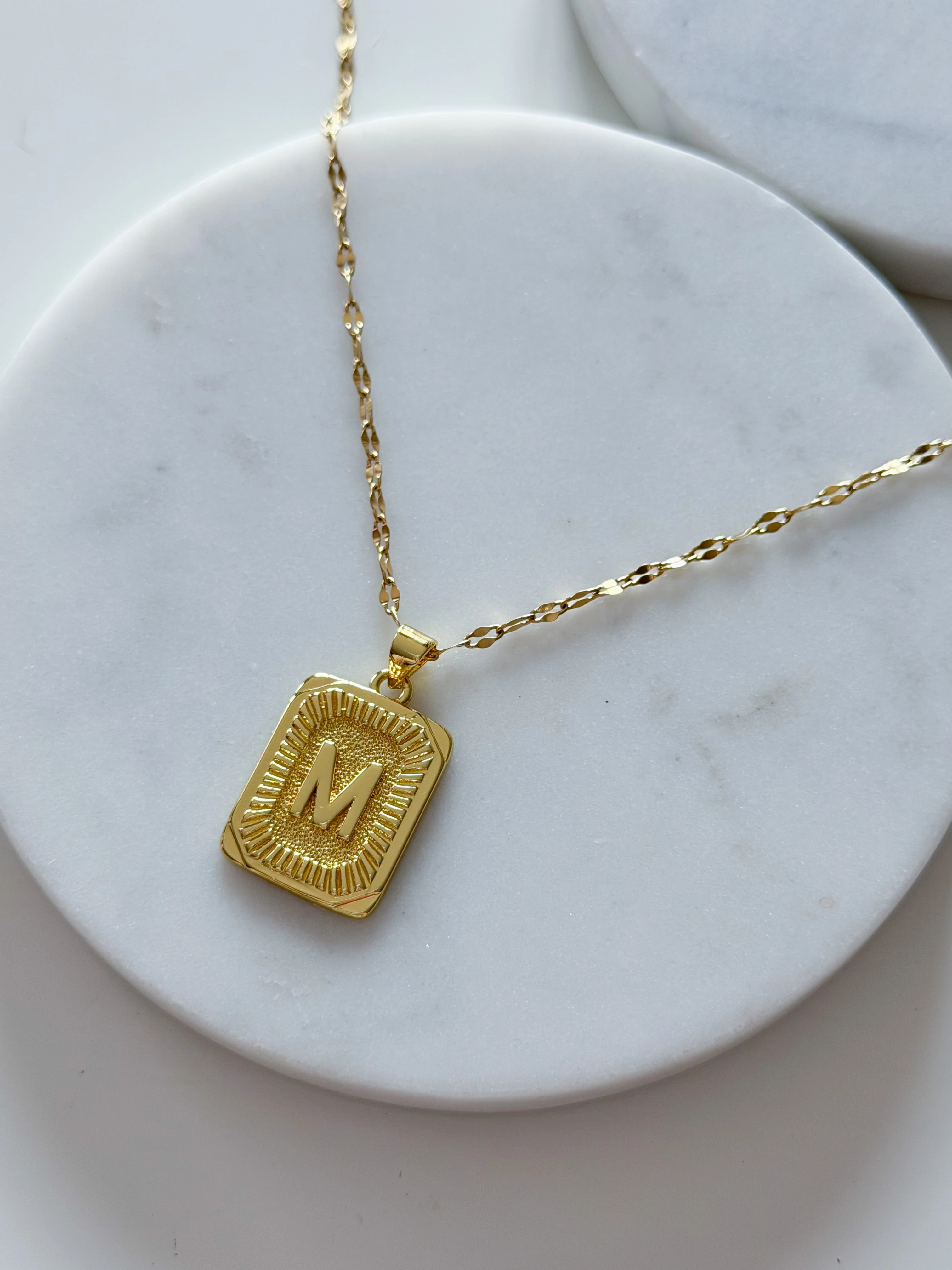 ÇELİK VİNTAGE HARF KOLTE - M