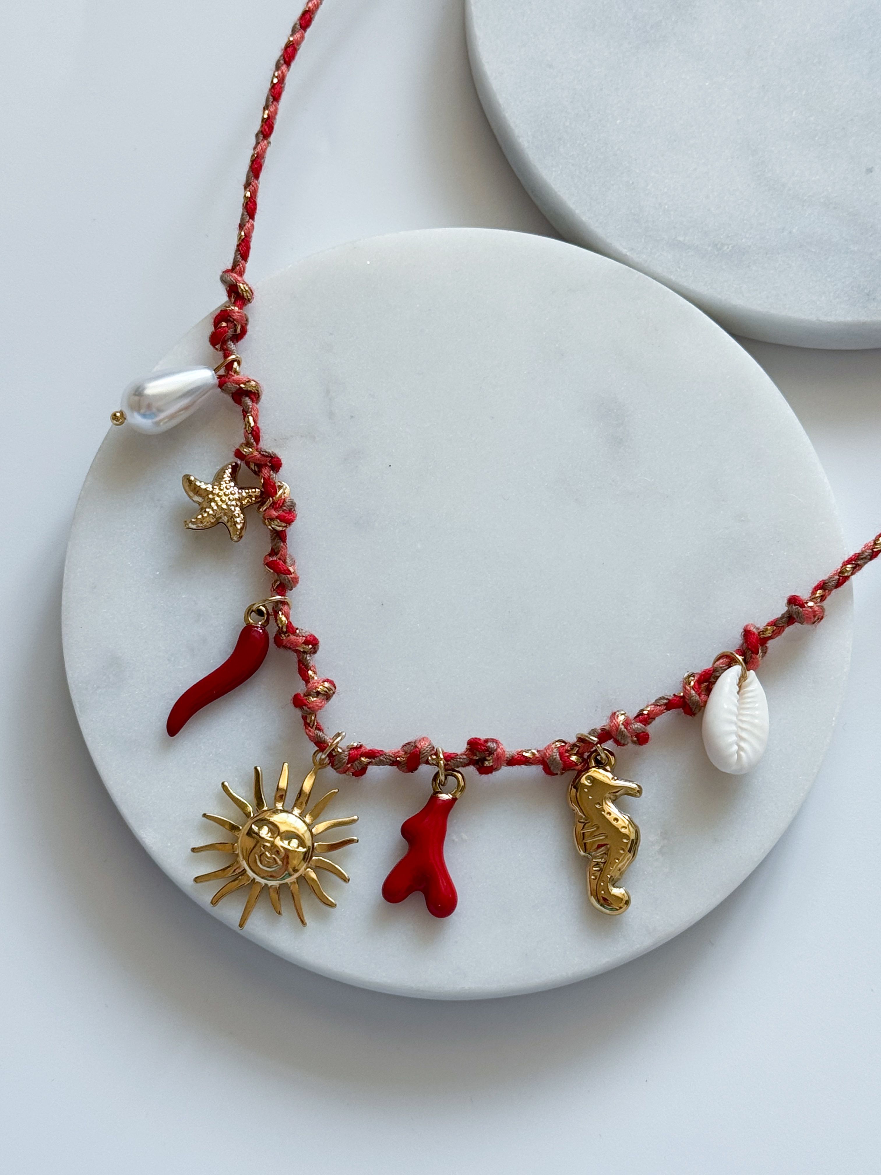 ÇELİK RENKLİ İP CHARM KOLYE