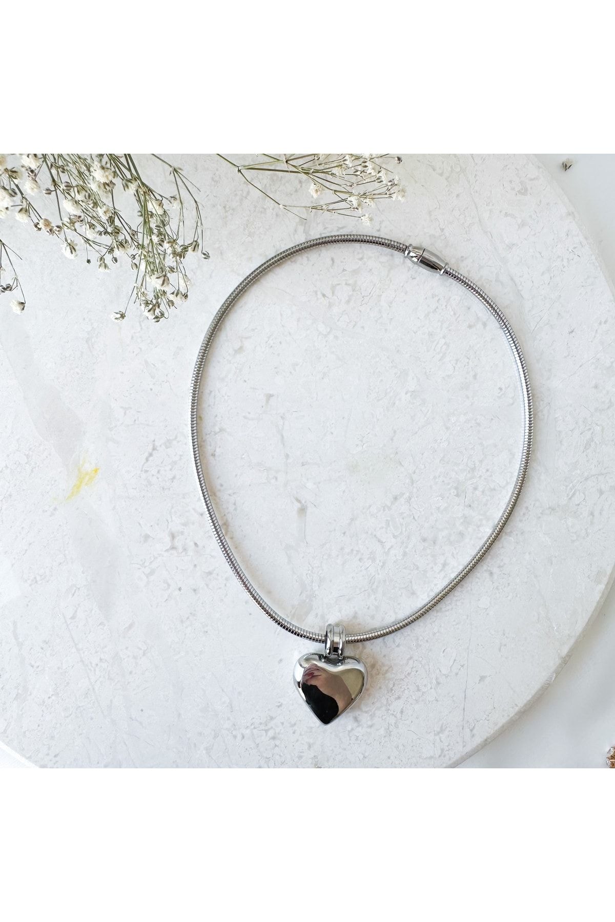 Kalp Uçlu Choker Kolye