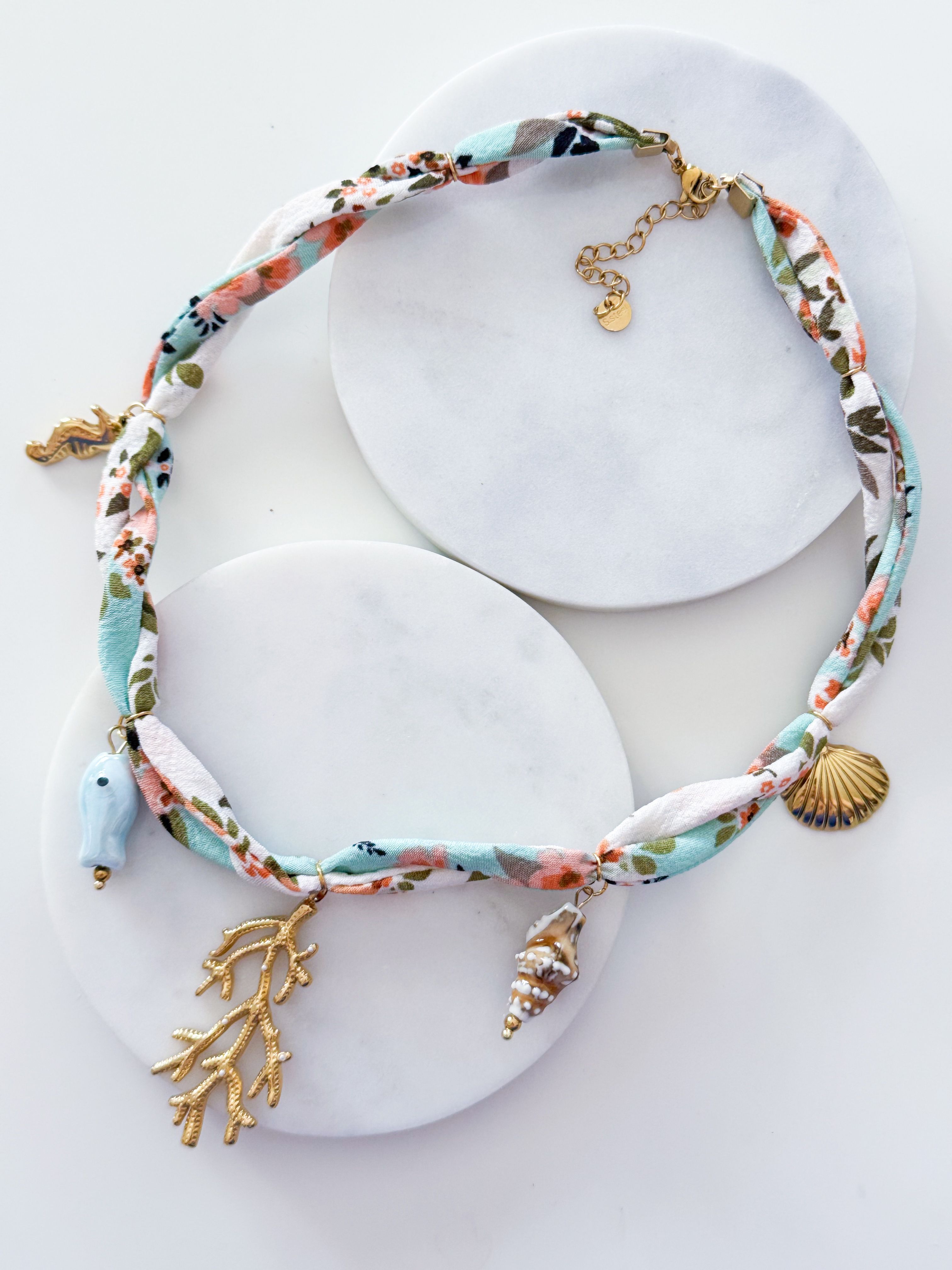 ÇELİK CHARM FULAR KOLYE