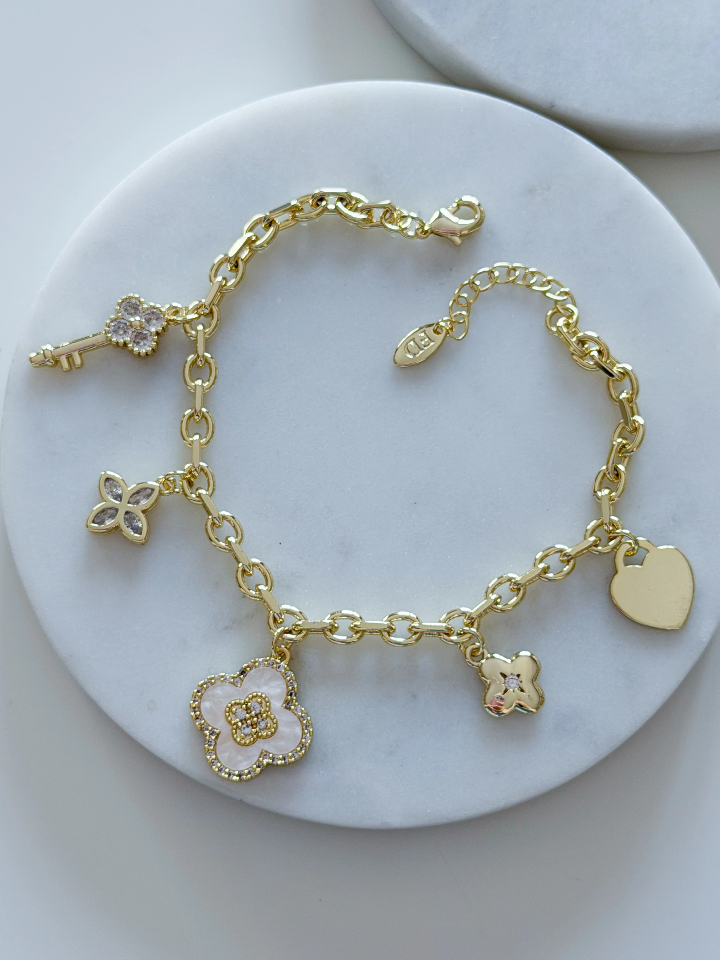 ÖZEL SERİ YONCA CHARM BİLEKLİK