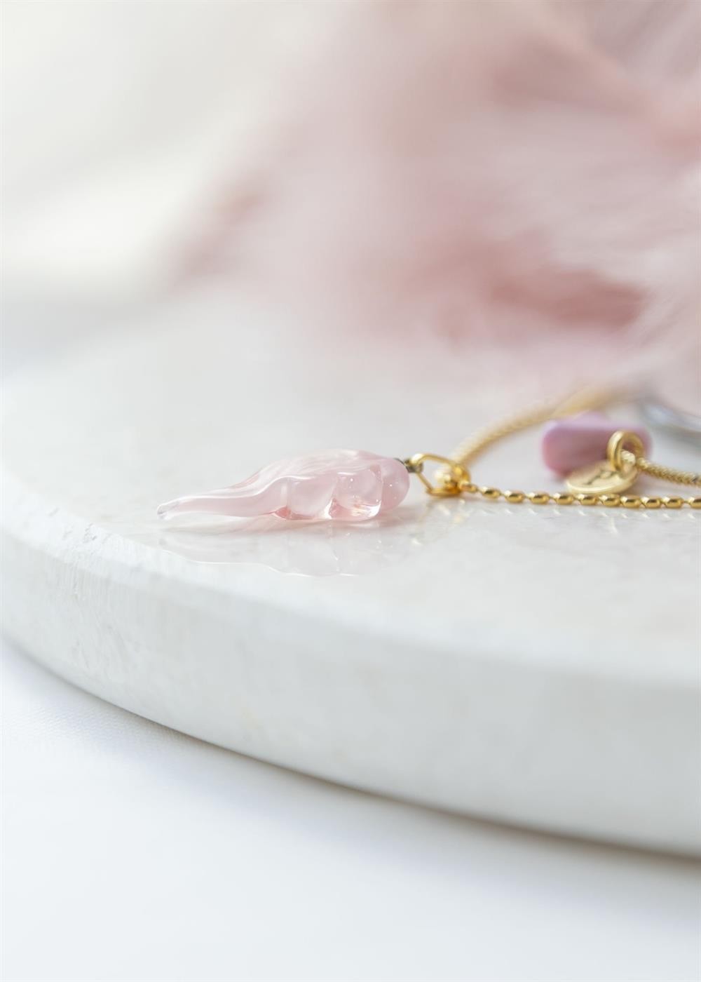 Murano kalp(harfli) - pembe kanat kolye