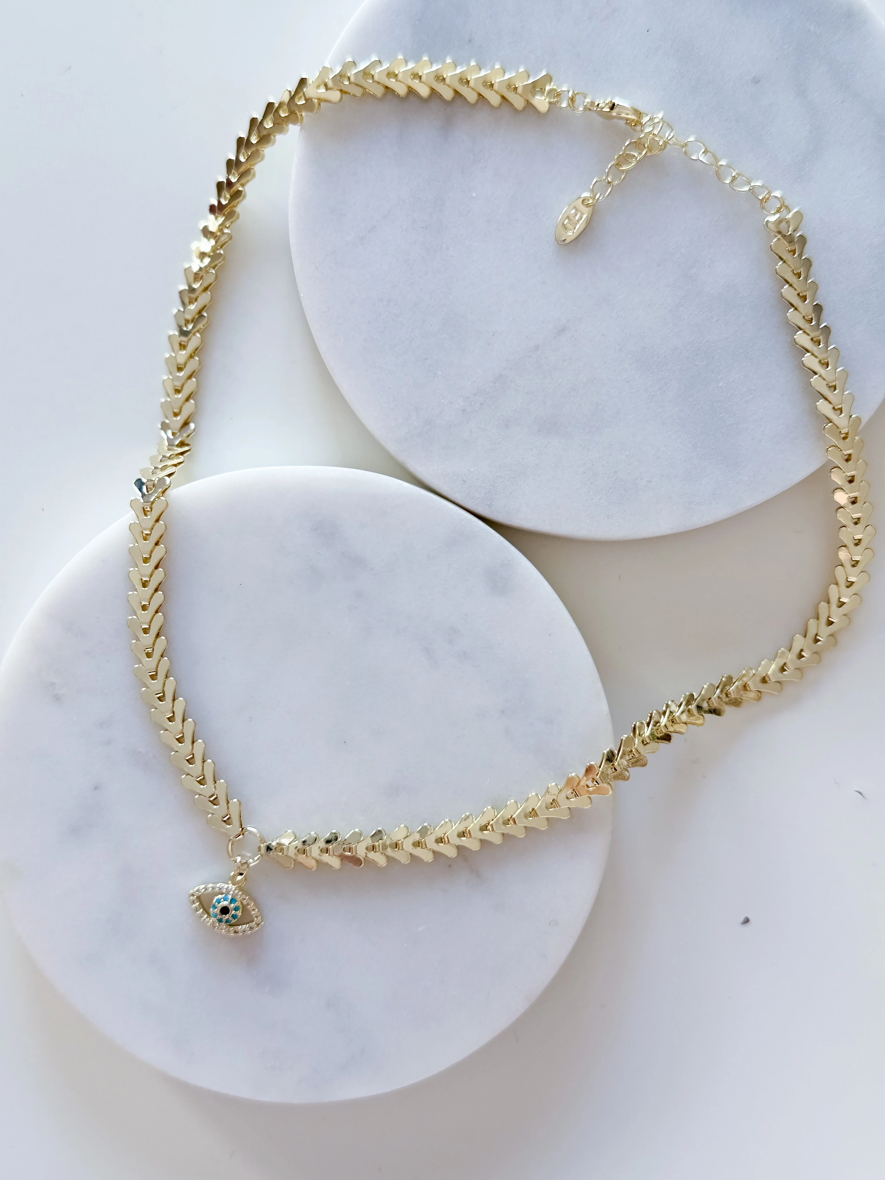 ÖZEL SERİ GÖZ BALIKSIRTI KOLYE