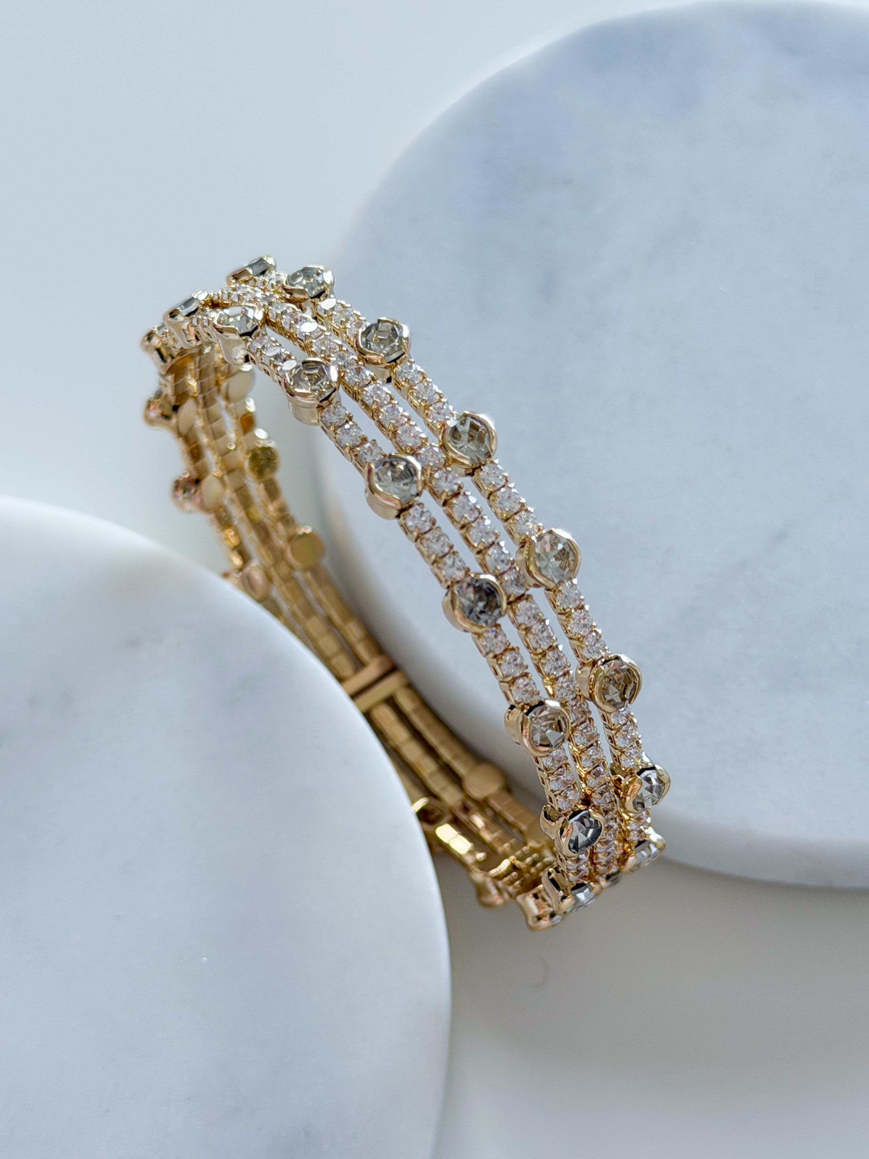ÖZEL SERİ TAŞLI BİLEZİK - GOLD